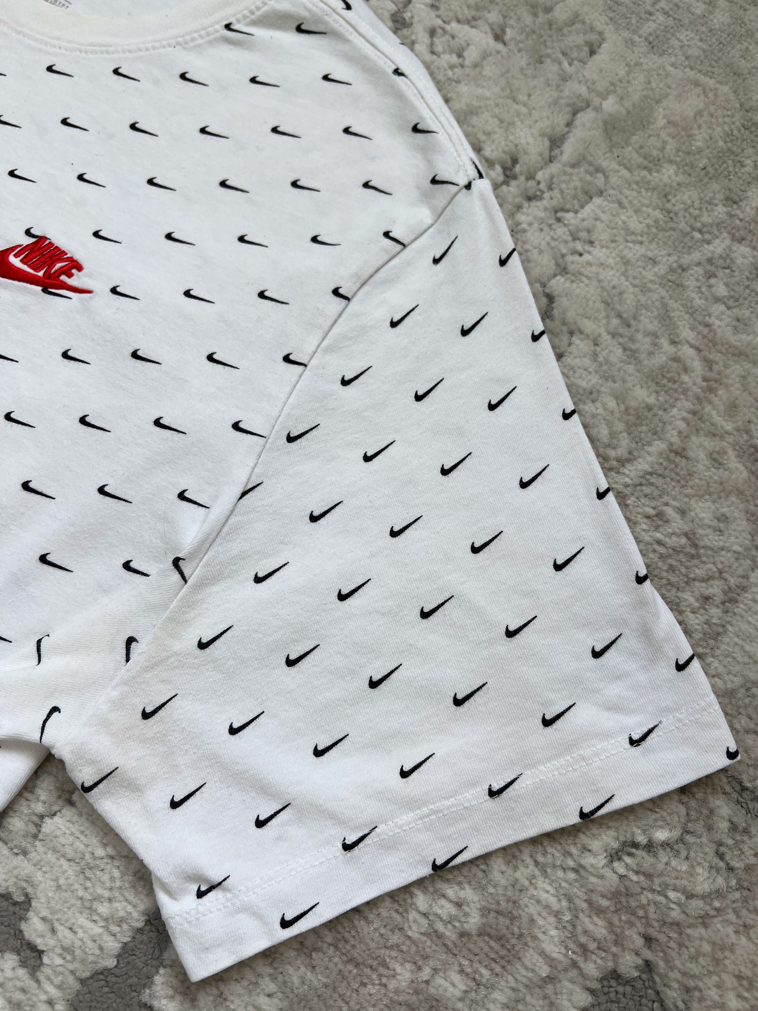 Nike Nike All-Over Mini Swoosh Logo T-Shirt Tee XL Size US XL / EU 56 / 4 - 2 Thumbnail