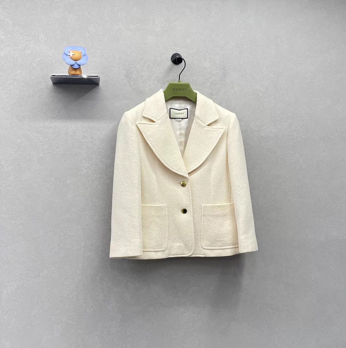 Gucci Gucci Ivory Short Chanel-style Cream White Jacket Size M / US 6-8 / IT 42-44 - 3 Thumbnail