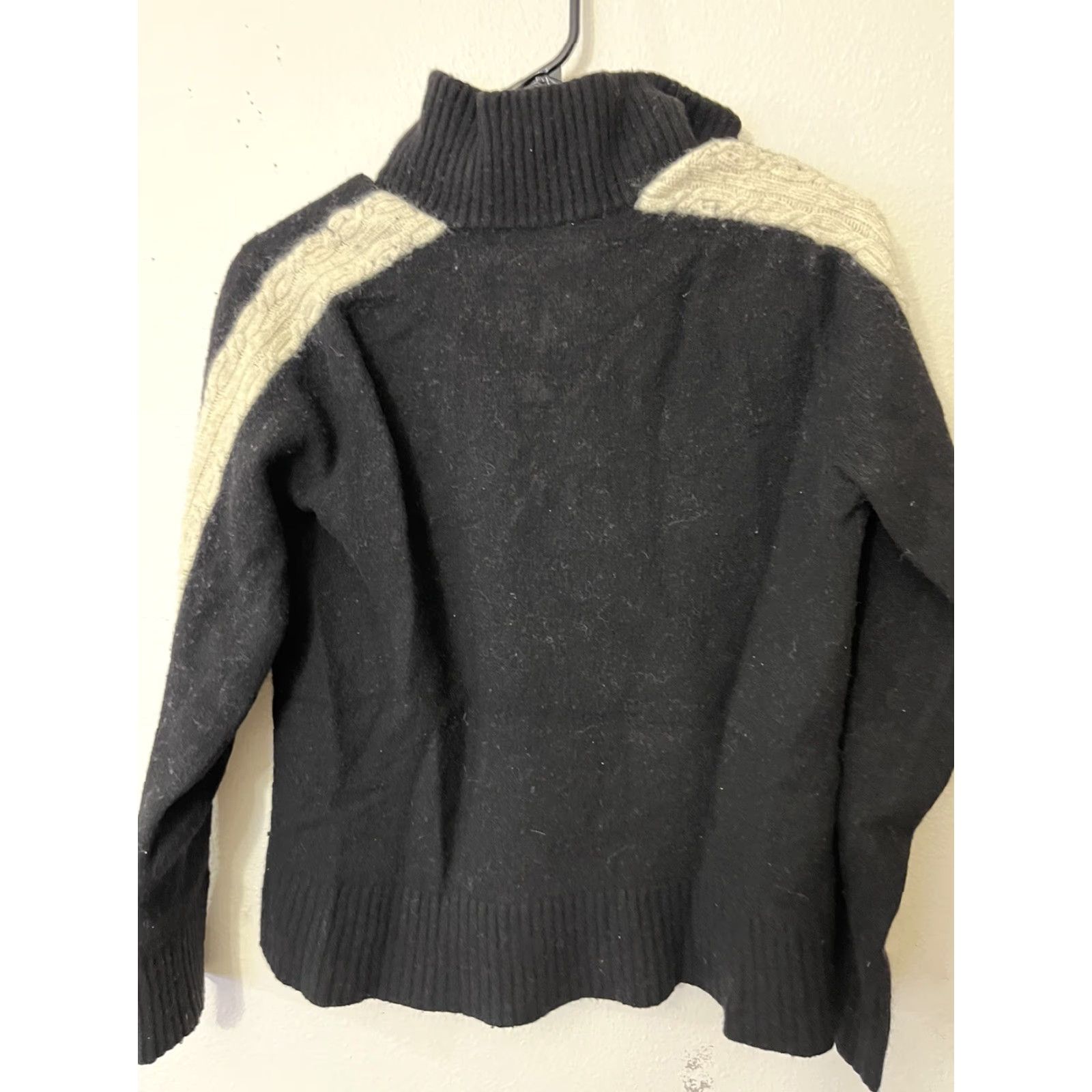 Banana Republic Banana Republic Banana Republic Made of Italian Yarn Mock Neck Top Sweater Black M Nylon Merino Wool Button Shirt? Size US M / EU 48-50 / 2 - 3 Thumbnail