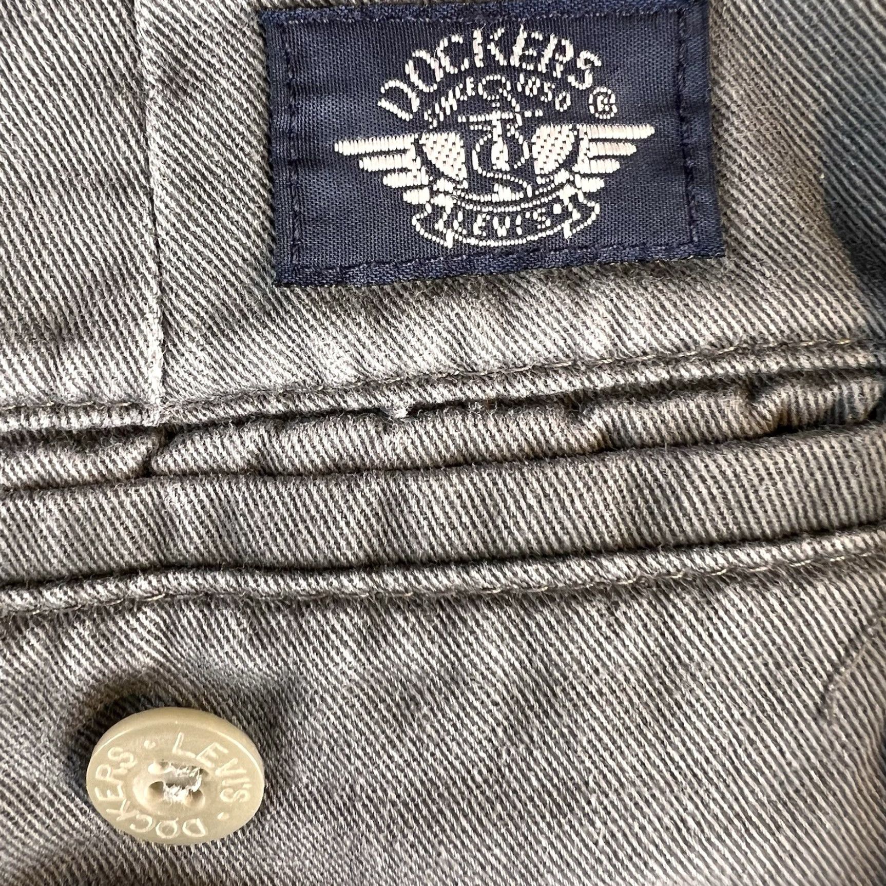 Dockers VINTAGE DOCKERS Pants Chino 40x34 Gray Pleated 90s Levi’s-Dockers USA Made Regular Straight Mens Size US 40 / EU 56 - 7 Thumbnail