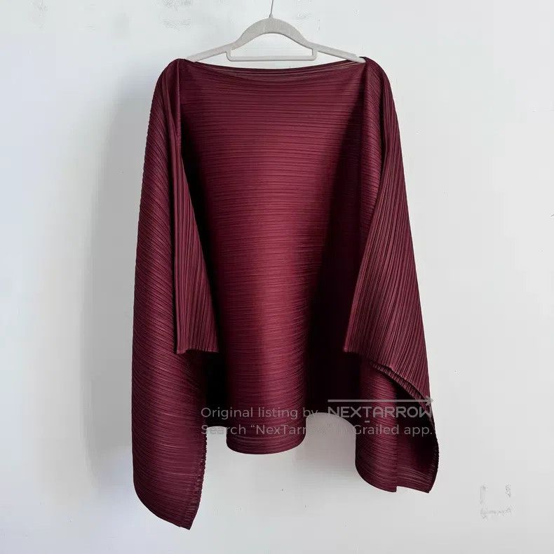 Issey Miyake Issey Miyake size:one size Red Long Sleeve Size XXS / US 00 / IT 34 - 1 Thumbnail