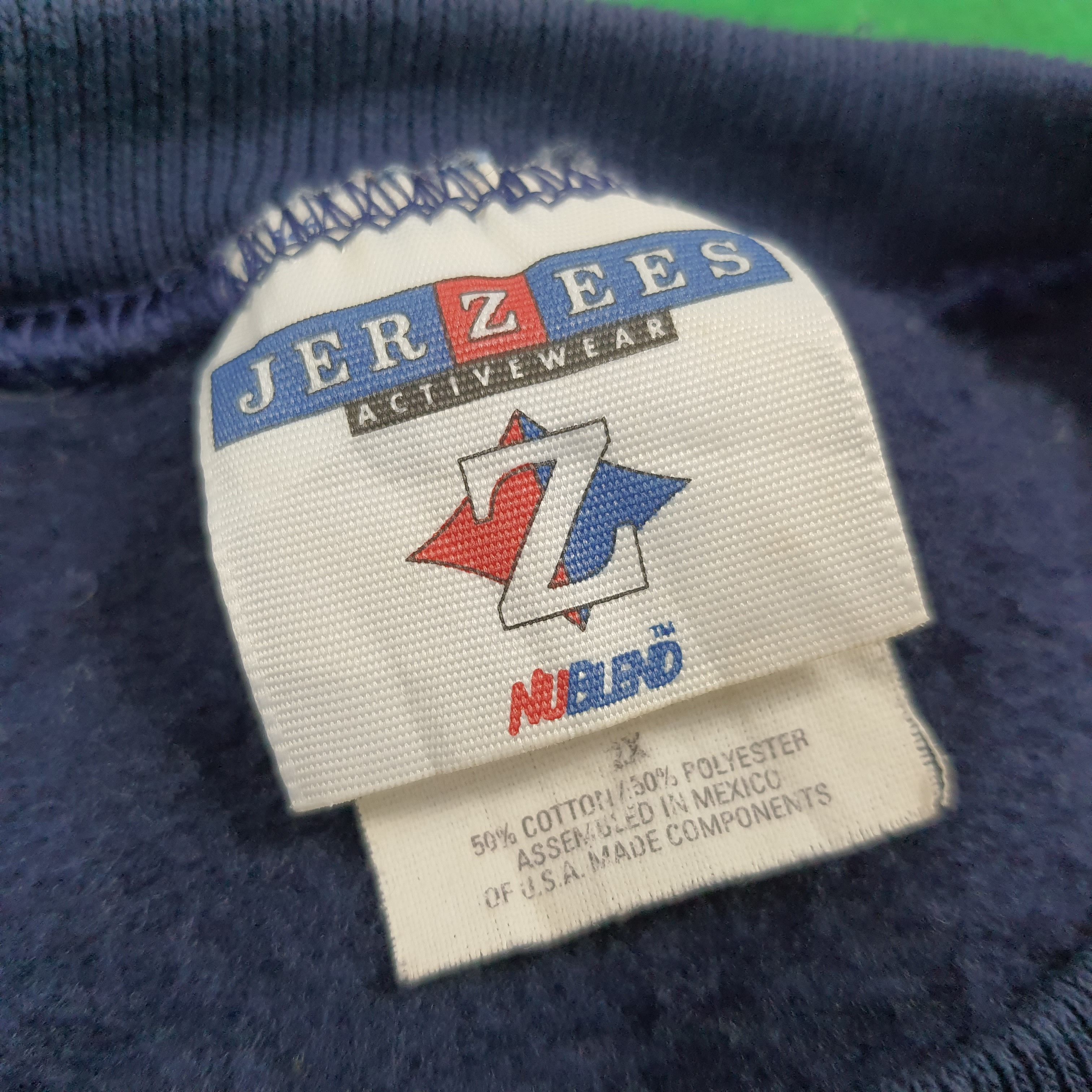 Vintage Vintage FedEx Express Shipping Courier Staff Sweatshirts Size US XXL / EU 58 / 5 - 4 Thumbnail
