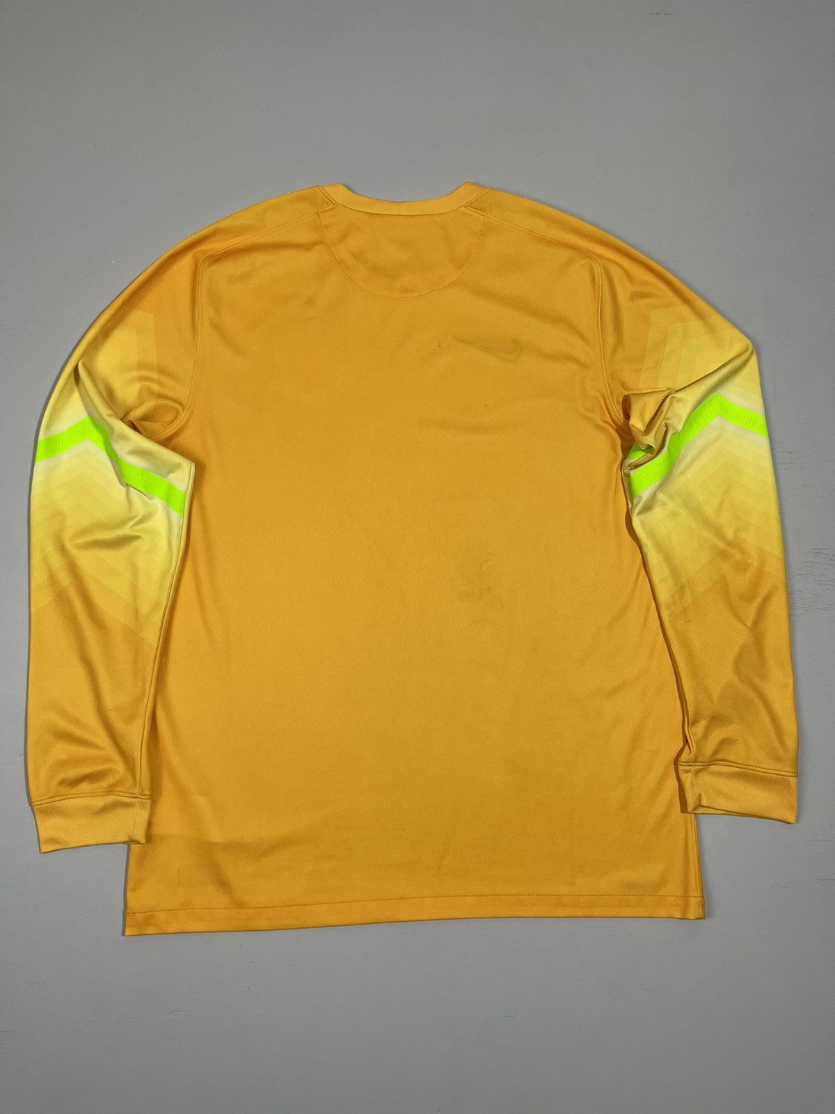 Nike Nike England Team Goalkeeper Soccer Jersey 2014 Blokecore Size US L / EU 52-54 / 3 - 18 Thumbnail