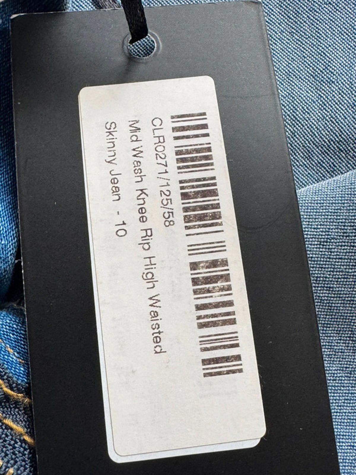 Designer PrettyLittleThing Light Blue Skinny Jeans Same Day Postage Size 28" / US 6 / IT 42 - 5 Thumbnail