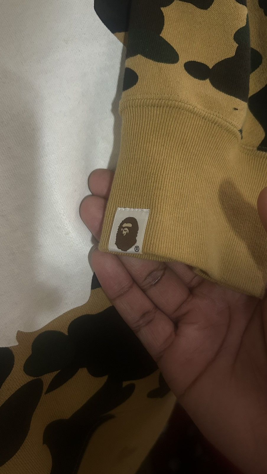 Bape 1ST CAMO BIG APE HEAD CREWNECK Size US M / EU 48-50 / 2 - 12 Thumbnail