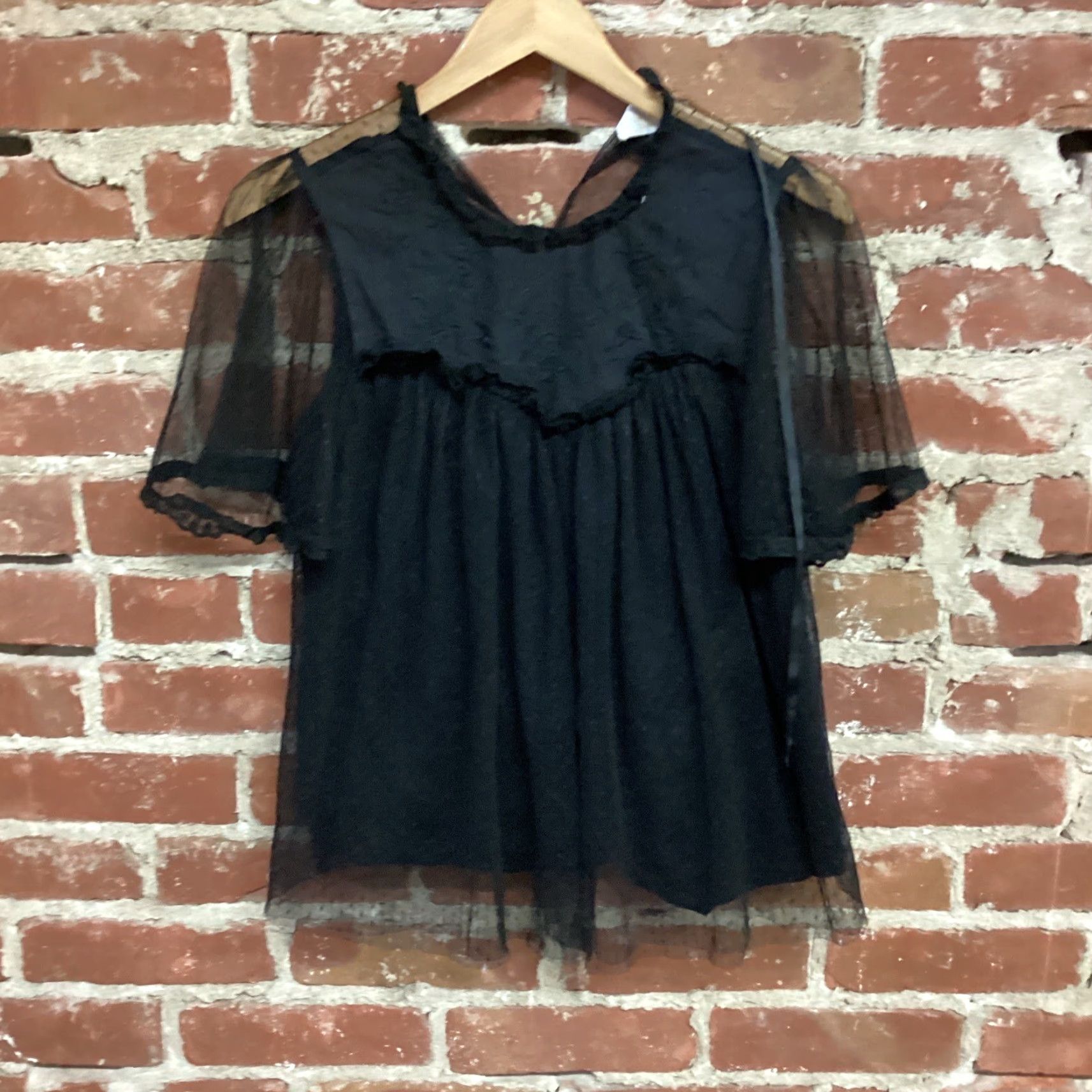 Vintage Champagne and Strawberry Blouse Small Womens Long Sleeve High Neck Lace Black Size S / US 4 / IT 40 - 2 Thumbnail