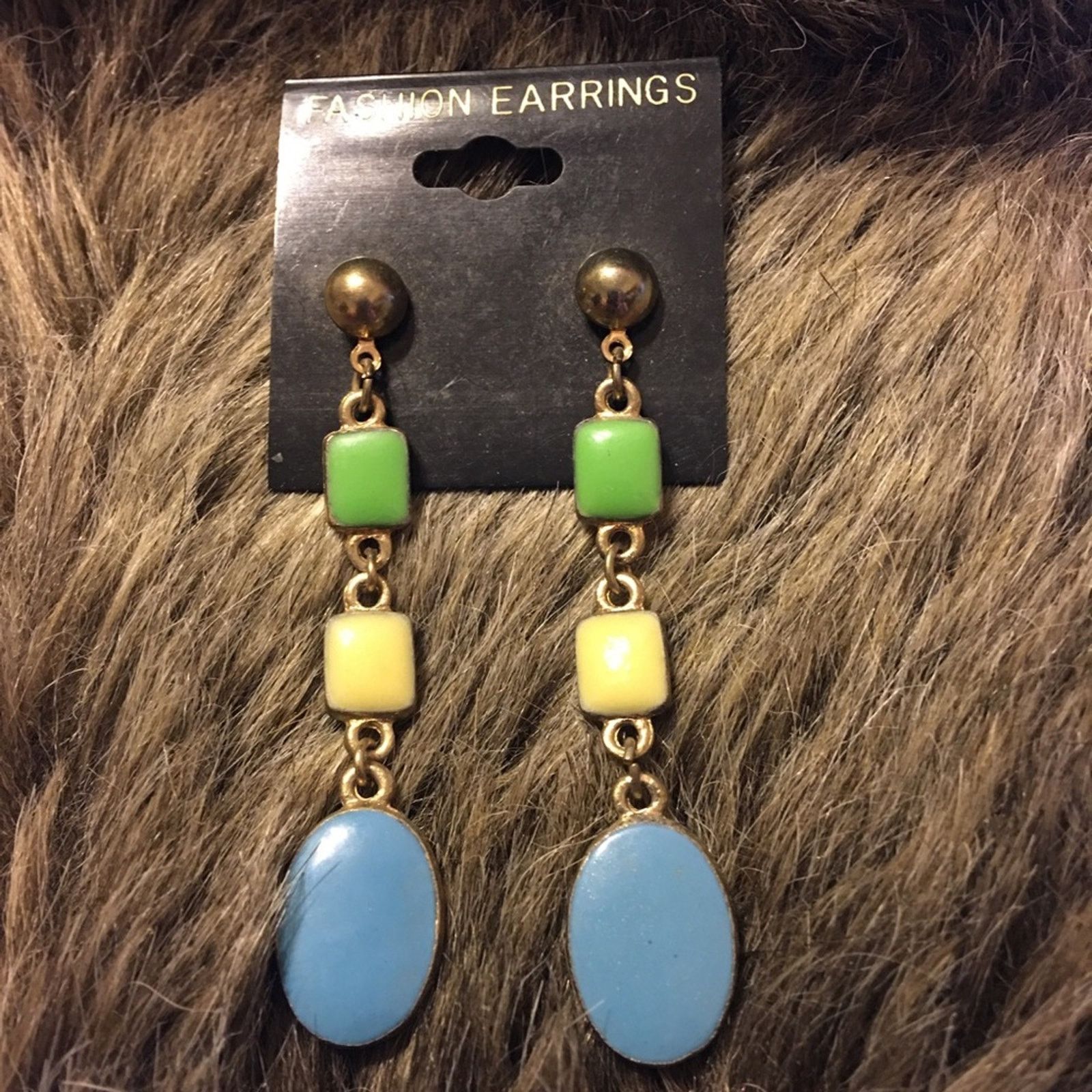 Jewelry Gold tone enamel dangle pierced earrings Size ONE SIZE - 1 Thumbnail