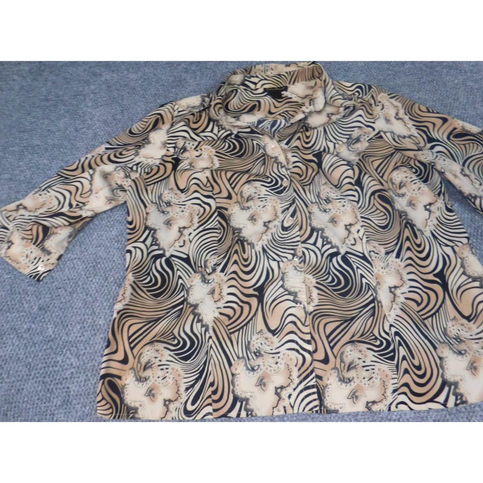 Vintage Ashley Stewart Blouse 20W Plus Beige Floral Button Crew Neck Long Sleeve Cap Sleeve Polyester Rayon Casual Womens Size 3XL / US 20-22 - 2 Thumbnail