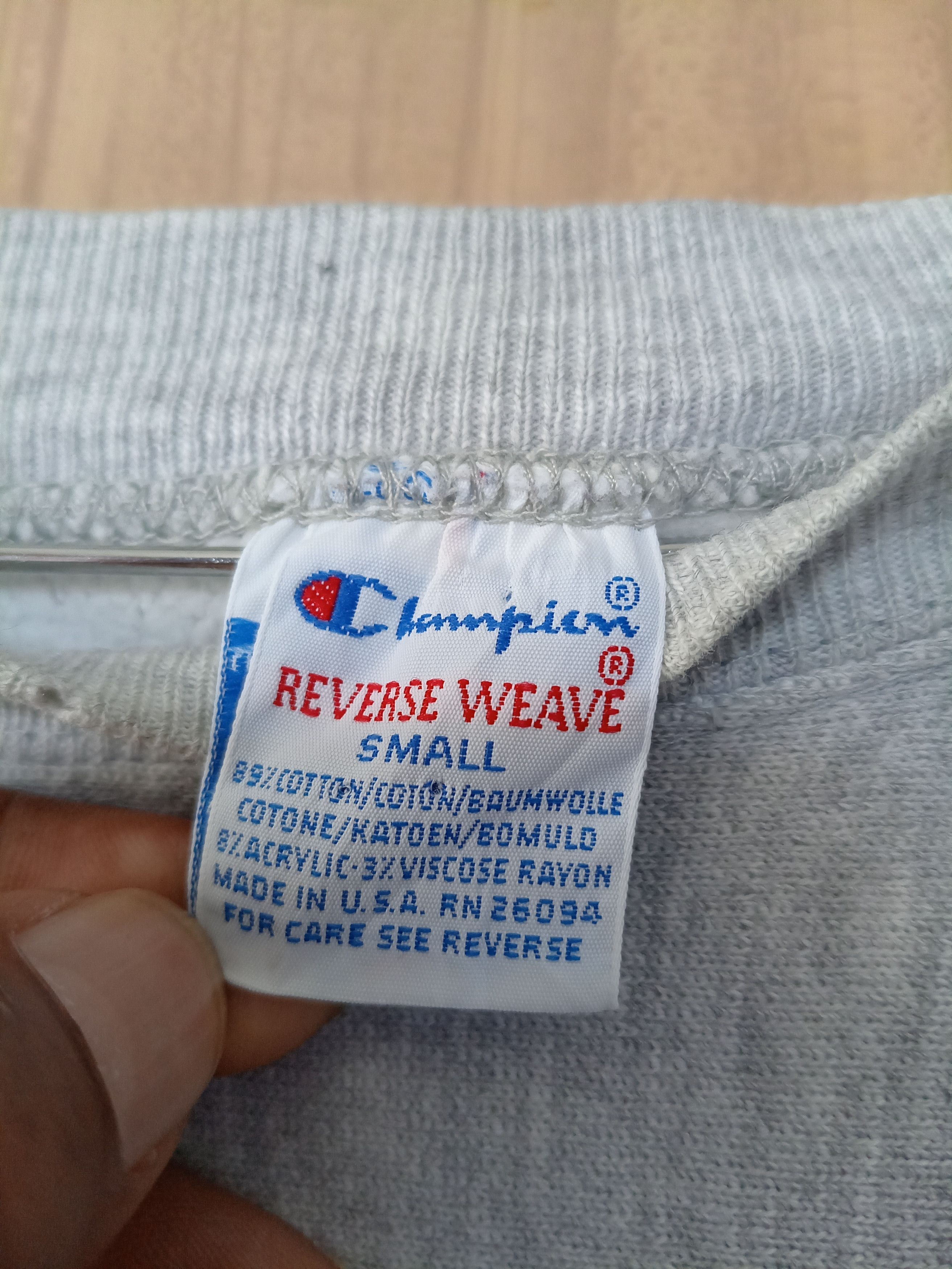 Champion Vintage champion price Waterhouse sweater Size US S / EU 44-46 / 1 - 2 Thumbnail