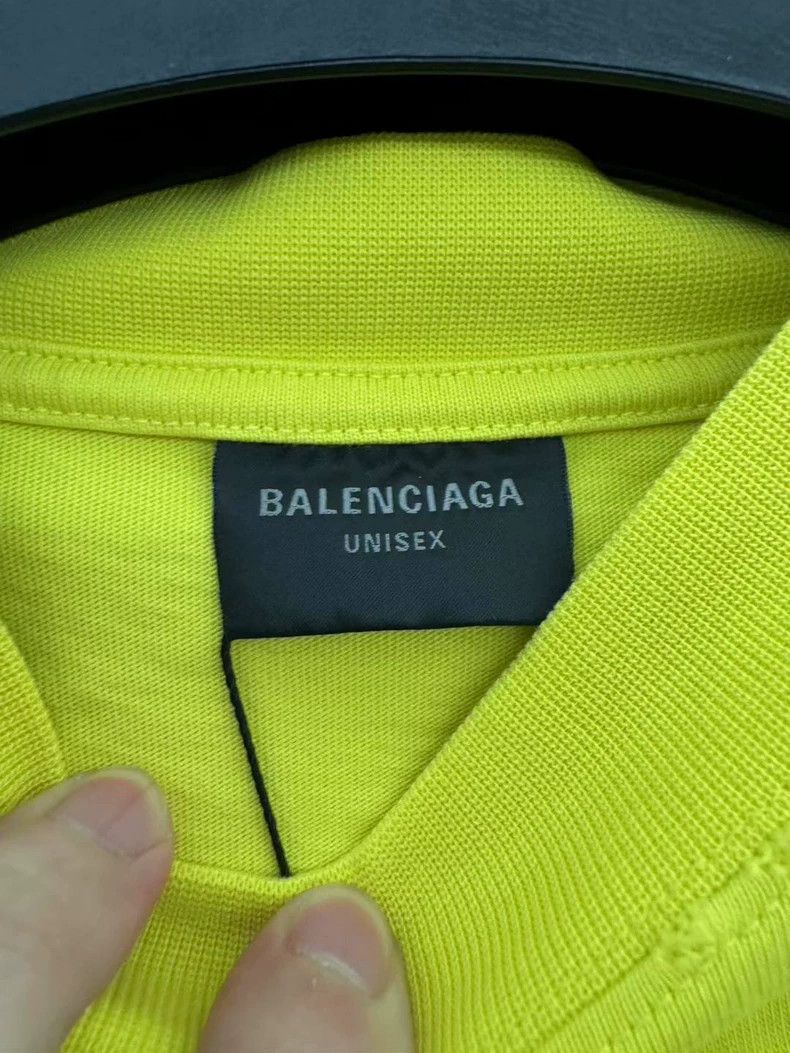 Balenciaga Balenciaga Devanagari Letter Short Sleeve with Limited Fla Size US M / EU 48-50 / 2 - 3 Thumbnail