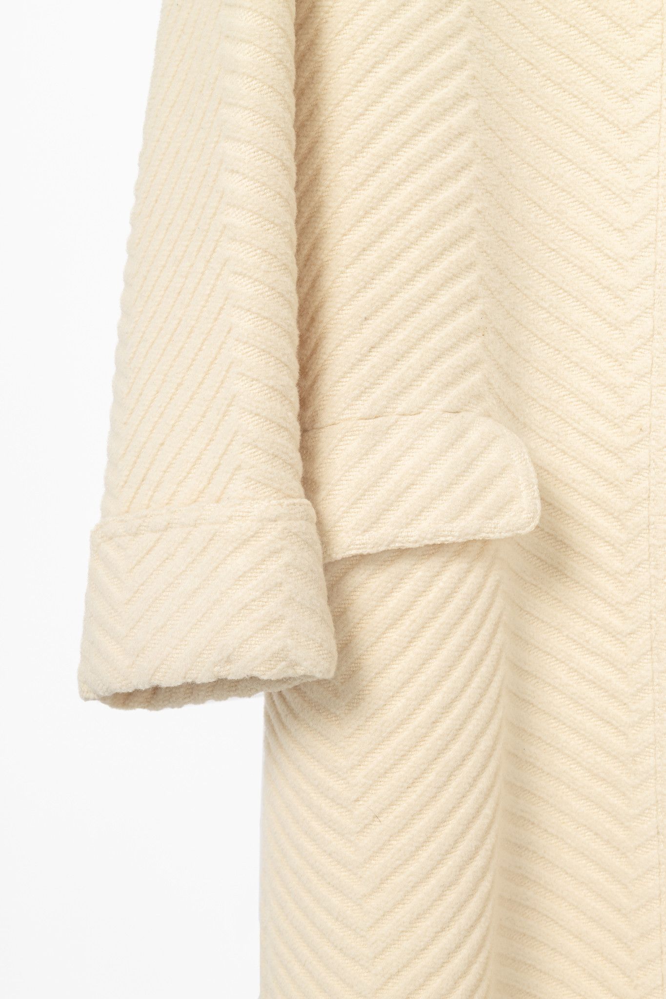 Valentino Valentino Miss V 90's Vintage Cream Chevron-Wool Coat Size S / US 4 / IT 40 - 6 Thumbnail