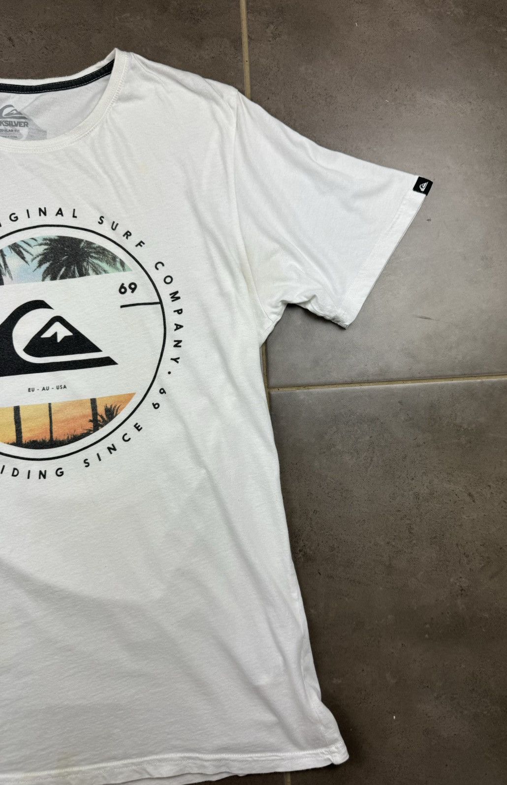 Quicksilver Oreginal Gently used Street wearing T -shirt. Size US M / EU 48-50 / 2 - 3 Thumbnail