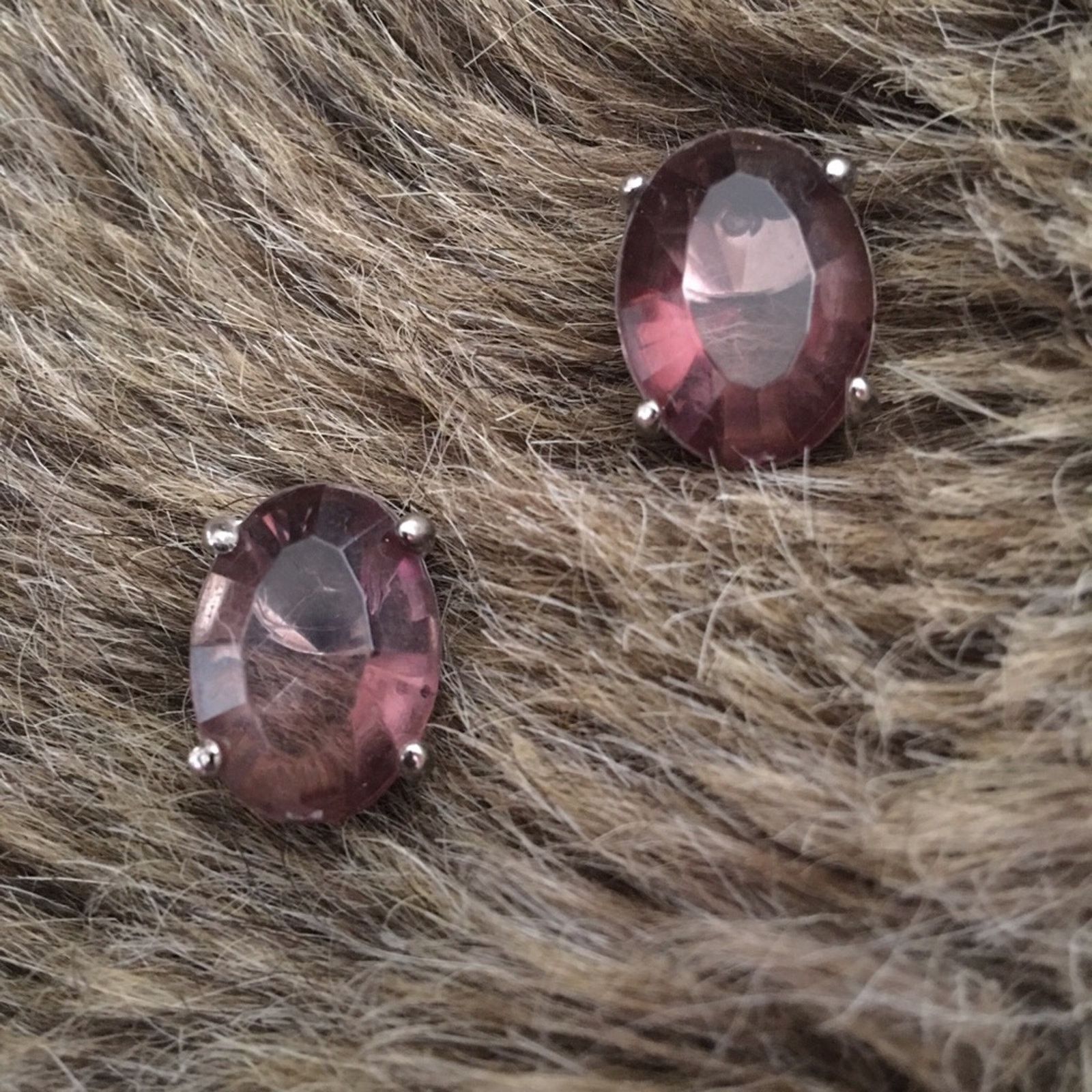 Vintage Vintage light plum faceted glass stone earrings Size ONE SIZE - 4 Thumbnail