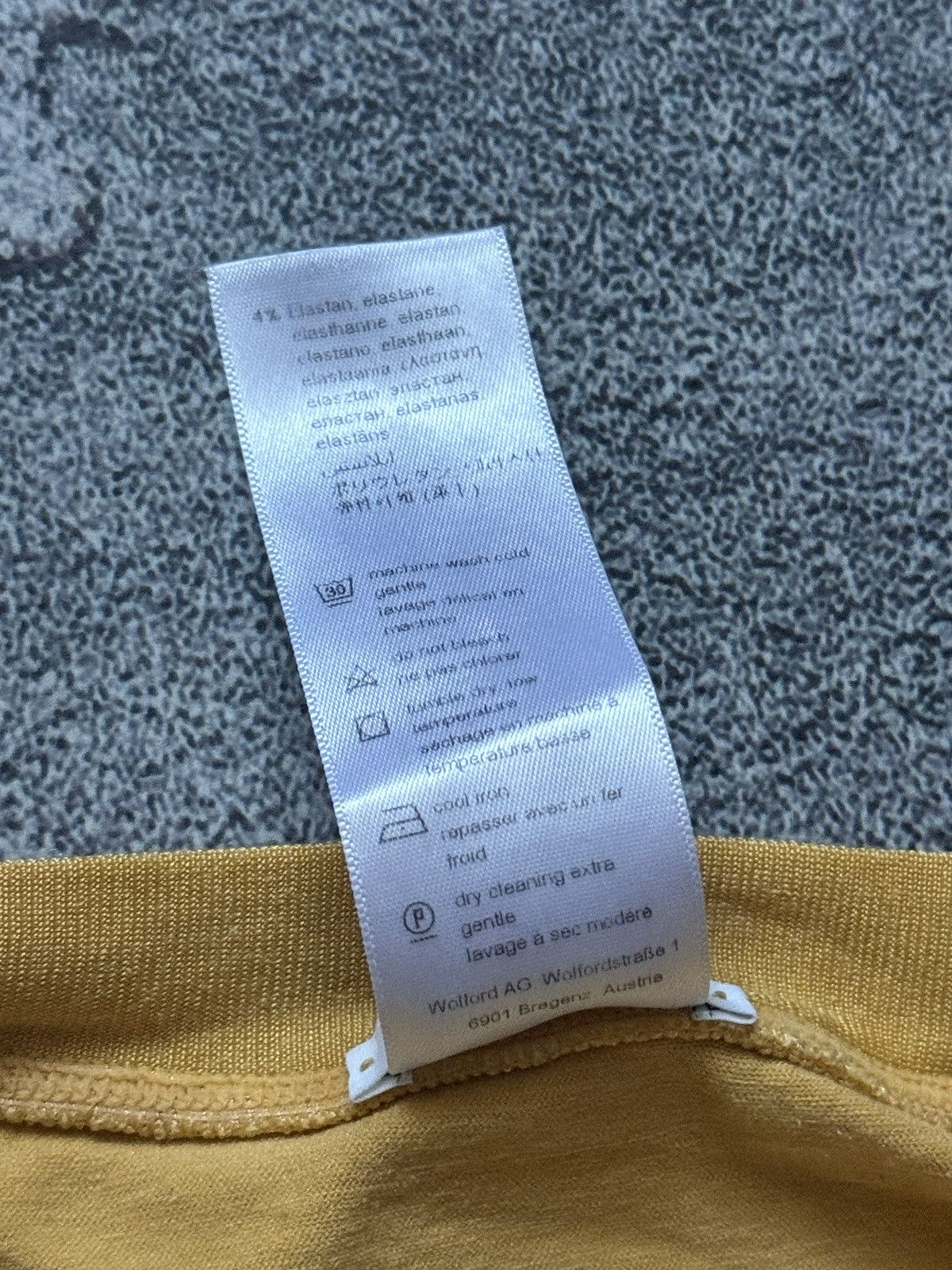 Designer × Wolford Wolford S yellow top long sleeve top tee T-shirt blouse tank Size S / US 4 / IT 40 - 7 Thumbnail
