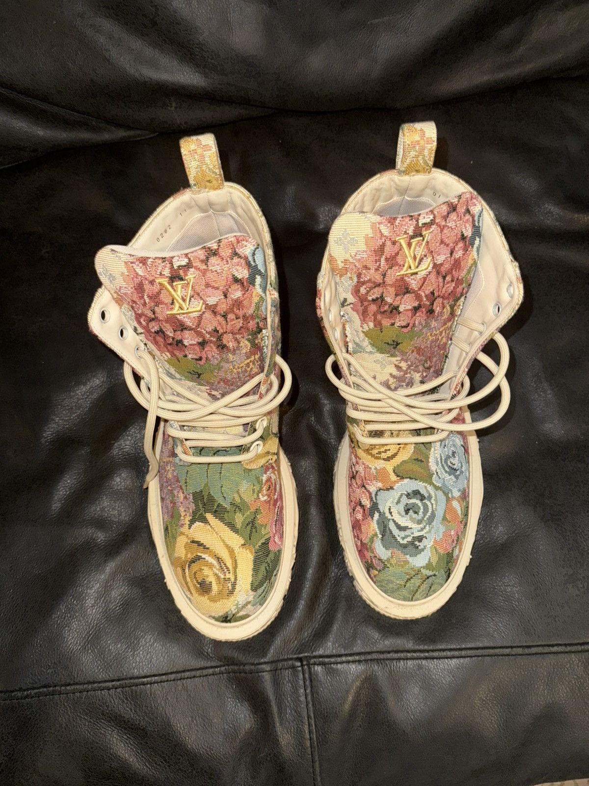 Louis Vuitton *NO BOX* Louis Vuitton Baroque Floral Ranger Boots Size US 11 / EU 44 - 3 Thumbnail