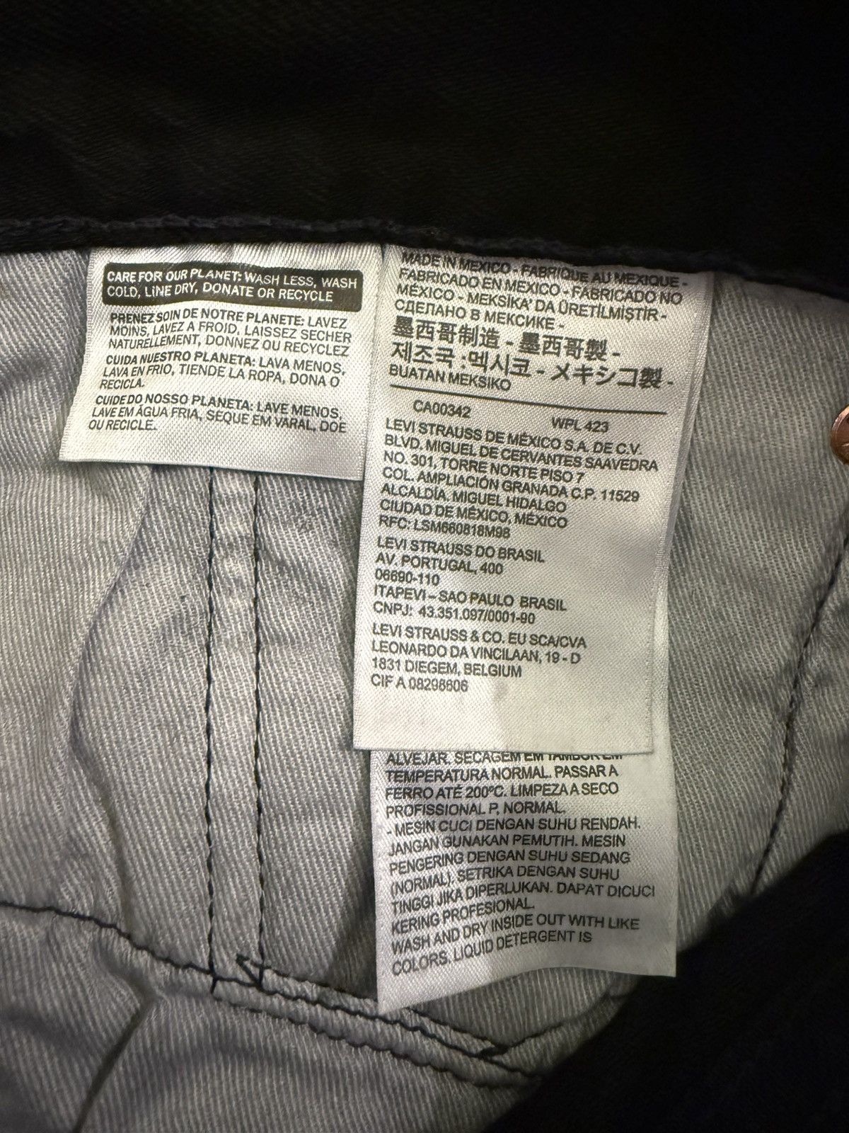 DENIM TEARS × Levi's Denim Tears Mono Cotton Wreath Jeans Black Vintage 34 Size US 34 / EU 50 - 6 Thumbnail