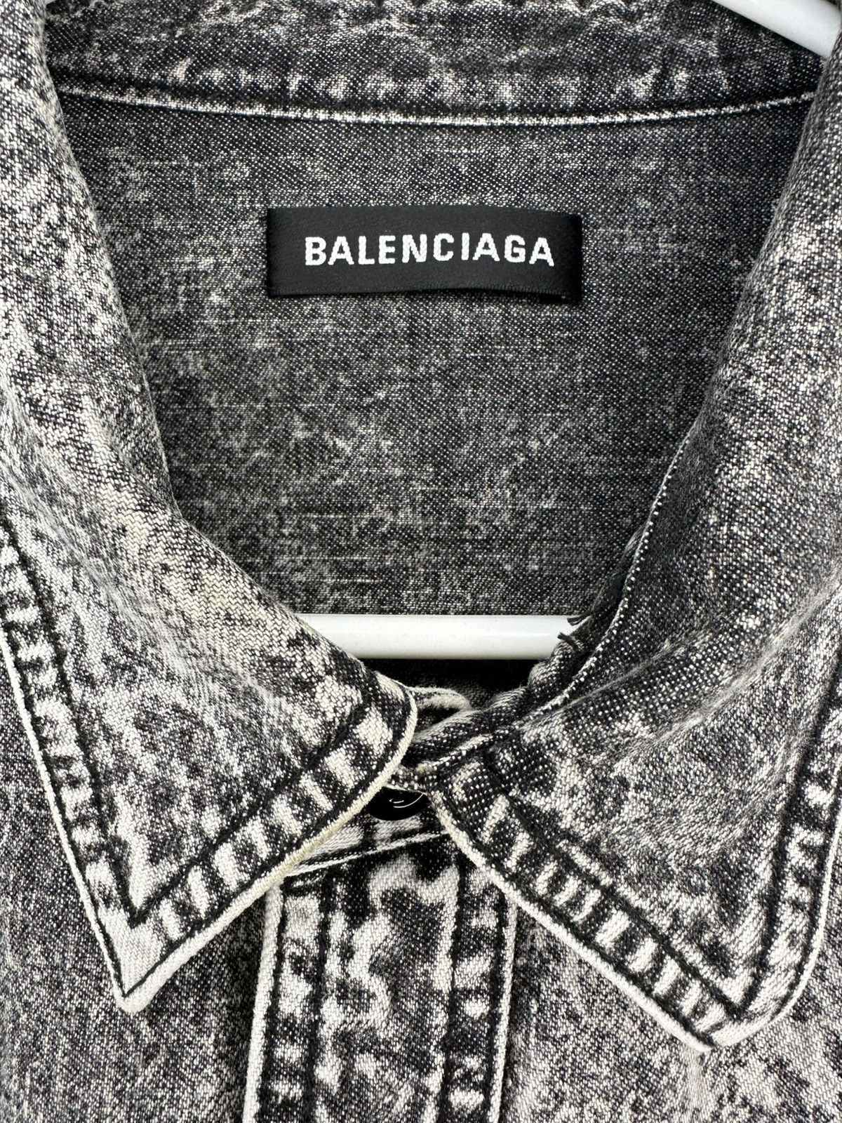 Balenciaga Balenciaga Denim Shirt Size US M / EU 48-50 / 2 - 3 Thumbnail