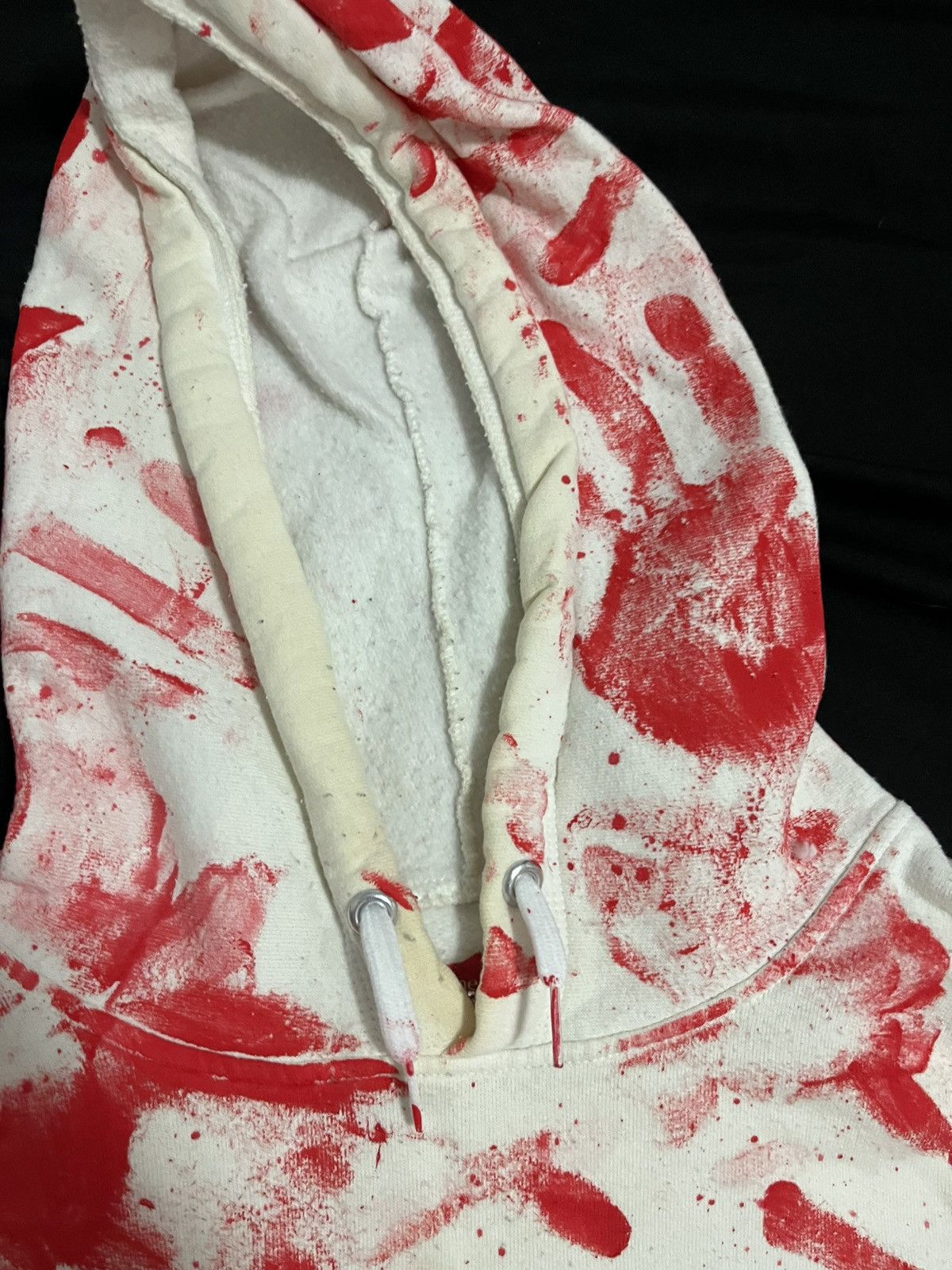 Other Haunted blood handprint hoodie white Size US L / EU 52-54 / 3 - 4 Thumbnail