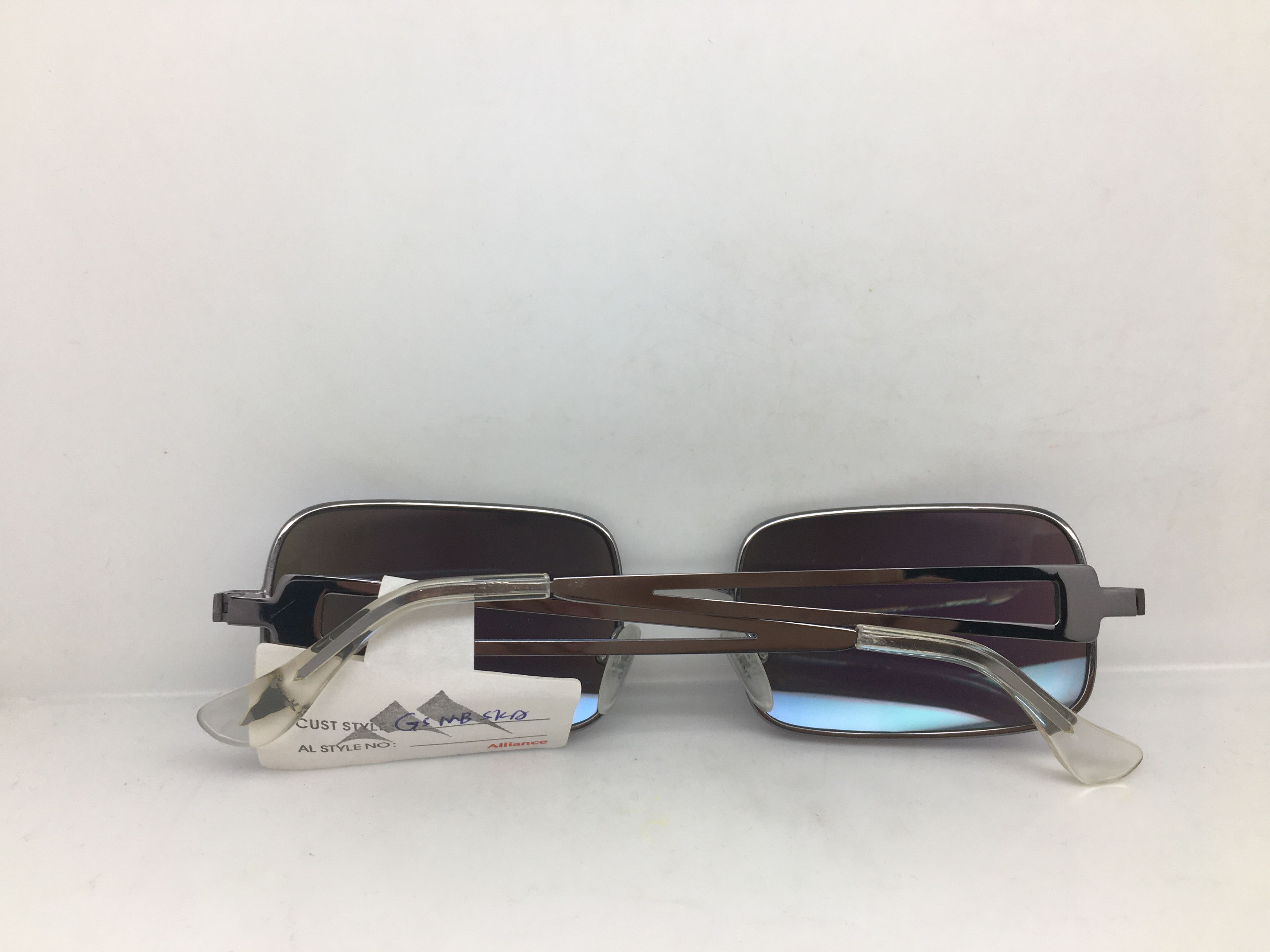 Gant Gant By Michael Bastian Silver Square Sunglasses Frame Size ONE SIZE - 7 Thumbnail