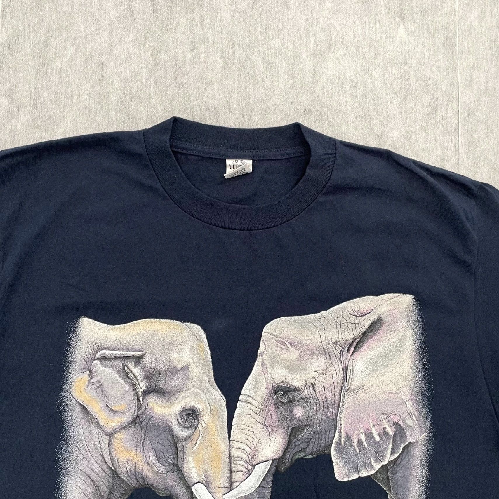 Vintage VINTAGE Turner Originals Elephant Shirt Adult XL Blue Solid Graphic 90s Wildlife Mens Size US XL / EU 56 / 4 - 3 Thumbnail