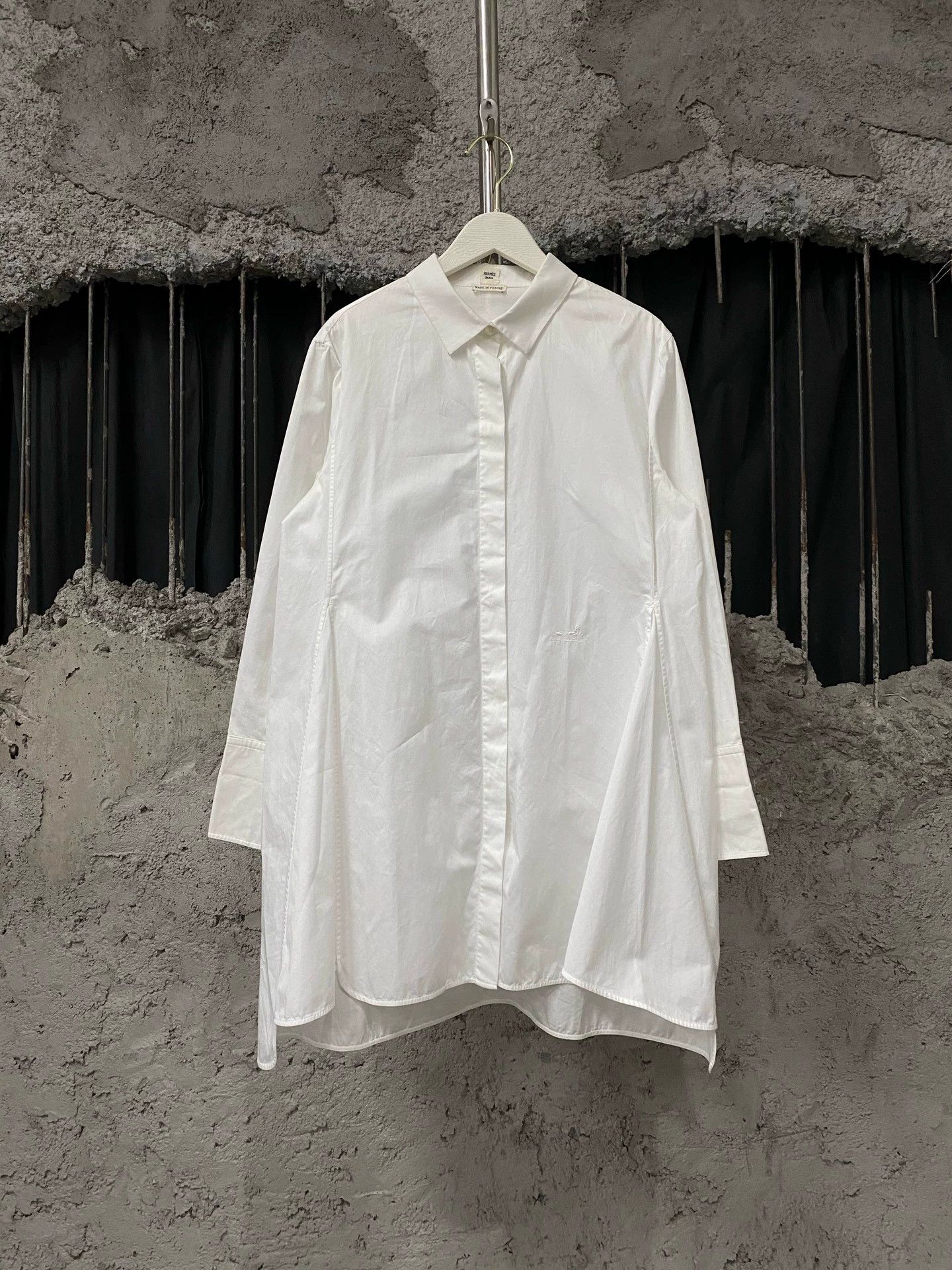 Hermes hermes embroidered logo long-sleeve shirt 36 new Size XS / US 0-2 / IT 36-38 - 1 Thumbnail