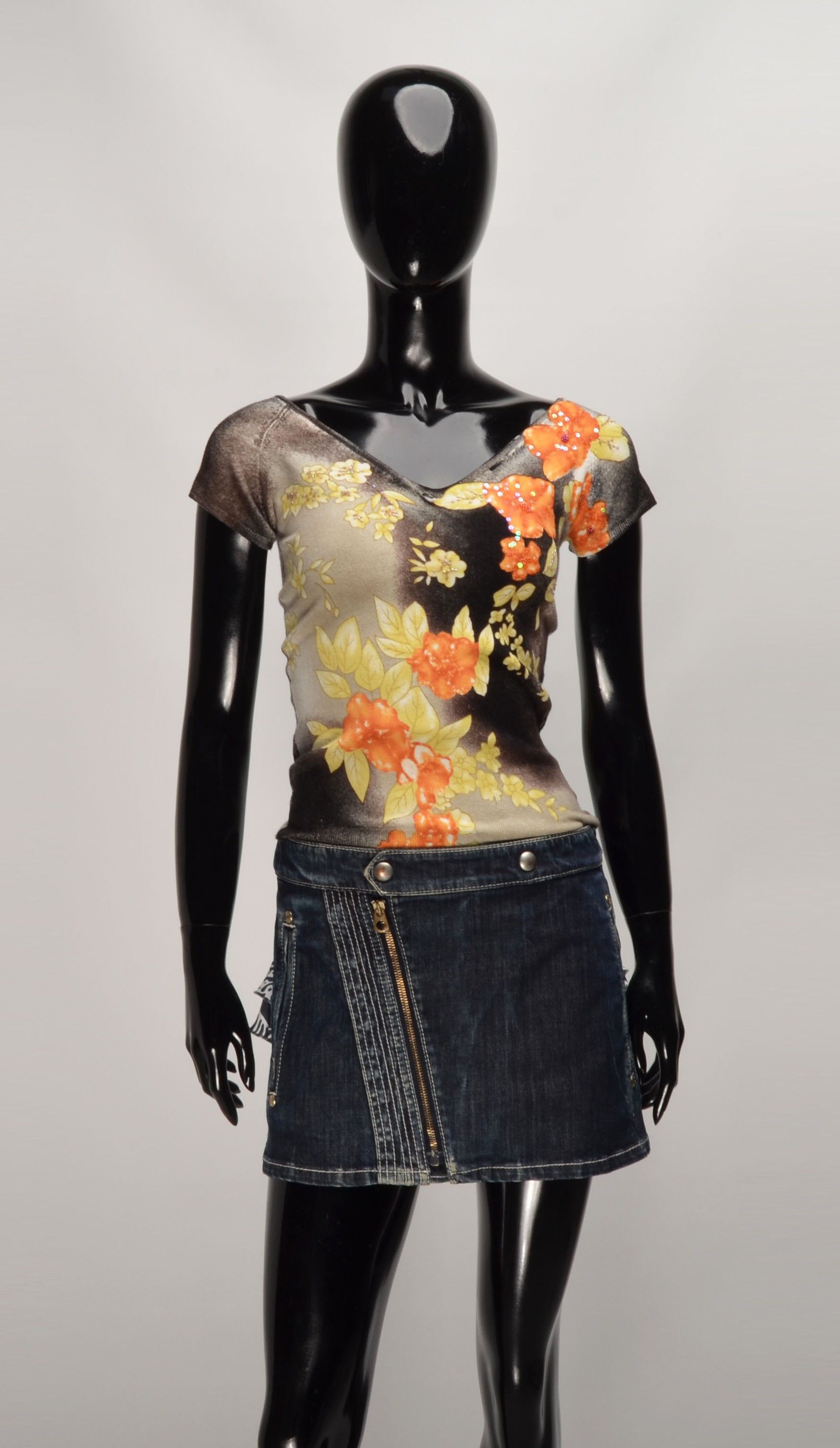 Vintage Elisa Italy Beaded Floral Y2K Top