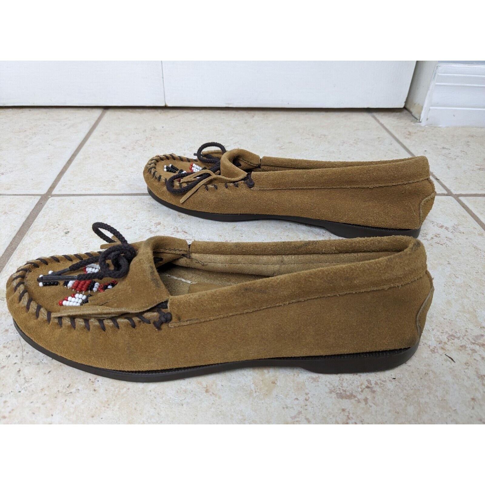 Minnetonka Vtg MINNETONKA Leather Beaded Thunderbird Moccasins 7 Size US 7 / IT 37 - 6 Thumbnail