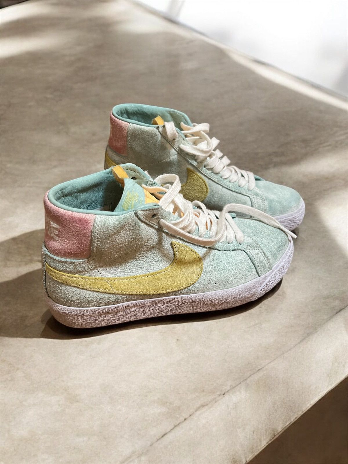 Nike Nike SB Blazer Mid Faded Light Dew Size 6y/7.5) (DA1839-300) Size US 8 / IT 38 - 1 Thumbnail