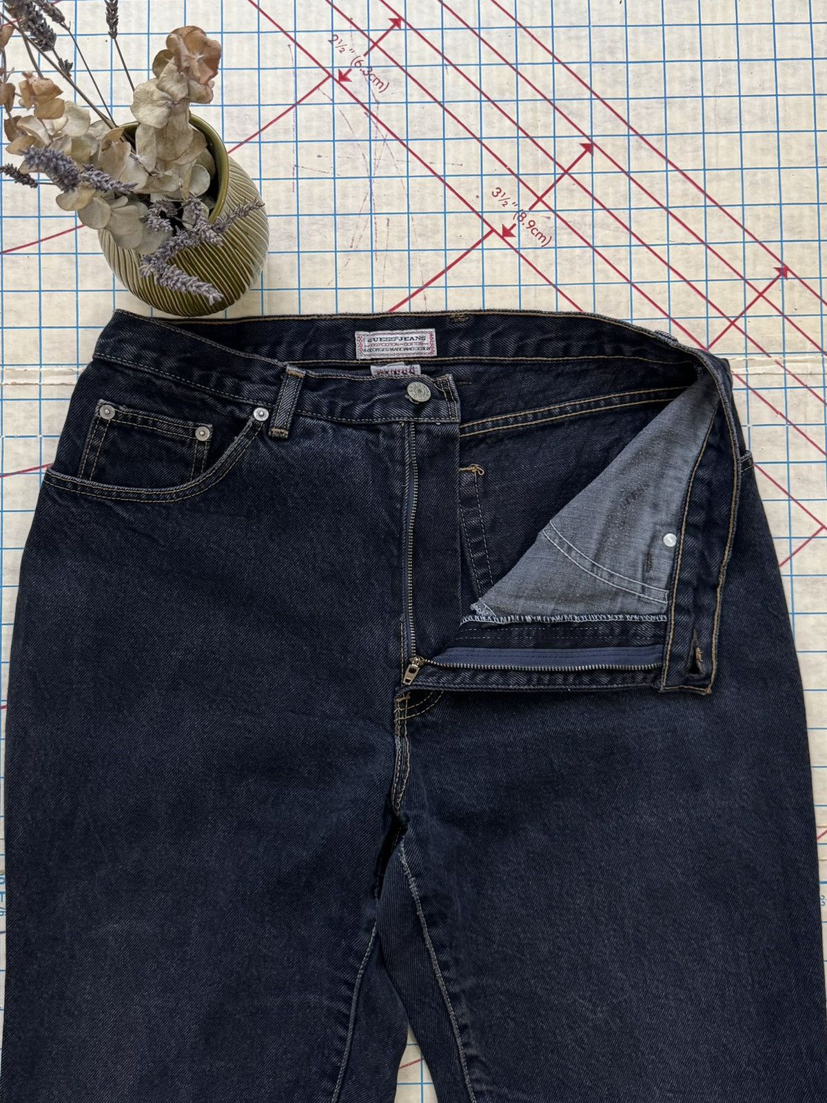 Guess Vintage 90’s Guess Jeans Dark Washed Tapered Leg Size 32x32 Size US 32 / EU 48 - 6 Thumbnail