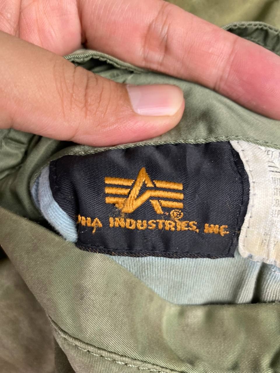Alpha Industries alpha industries thrashed bomber jacket Size US L / EU 52-54 / 3 - 12 Thumbnail