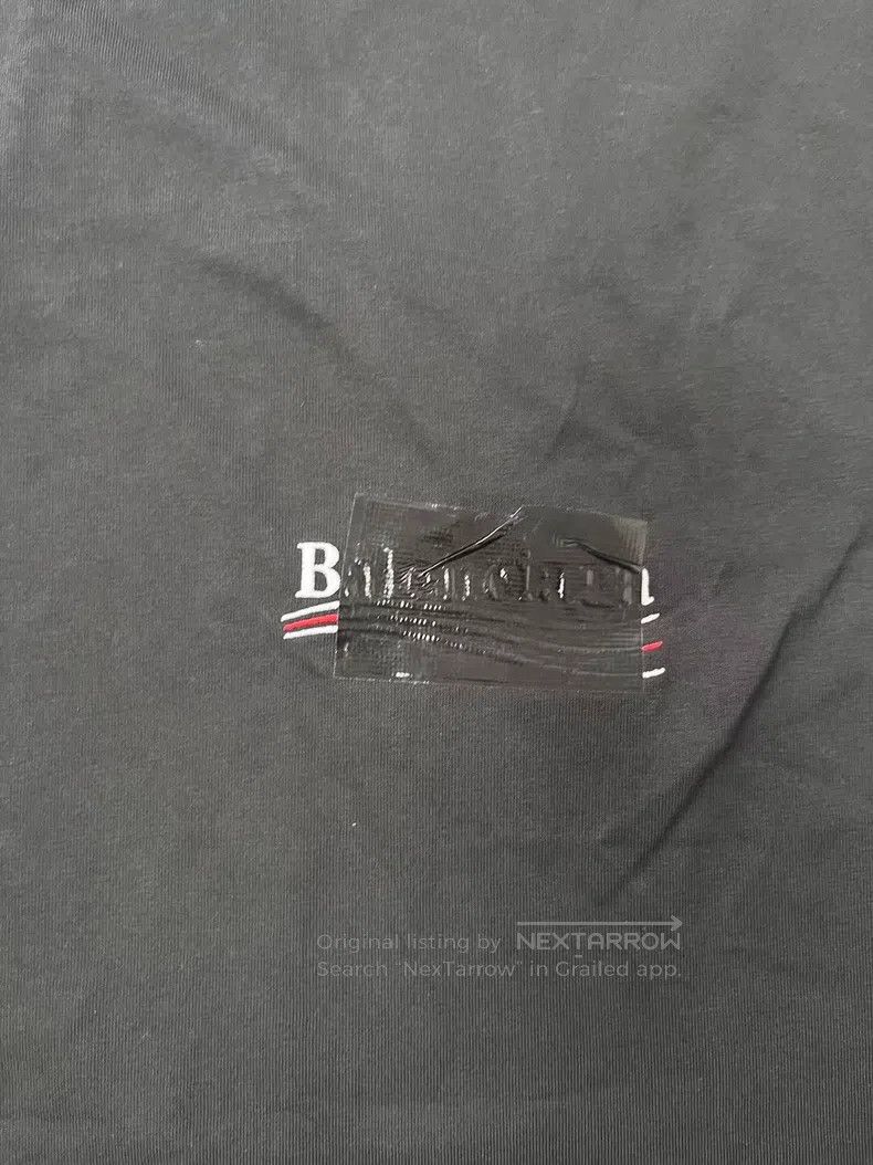 Balenciaga Balenciaga Solid Color Logo Printed Blocked Round Neck Sho Size US S / EU 44-46 / 1 - 3 Thumbnail
