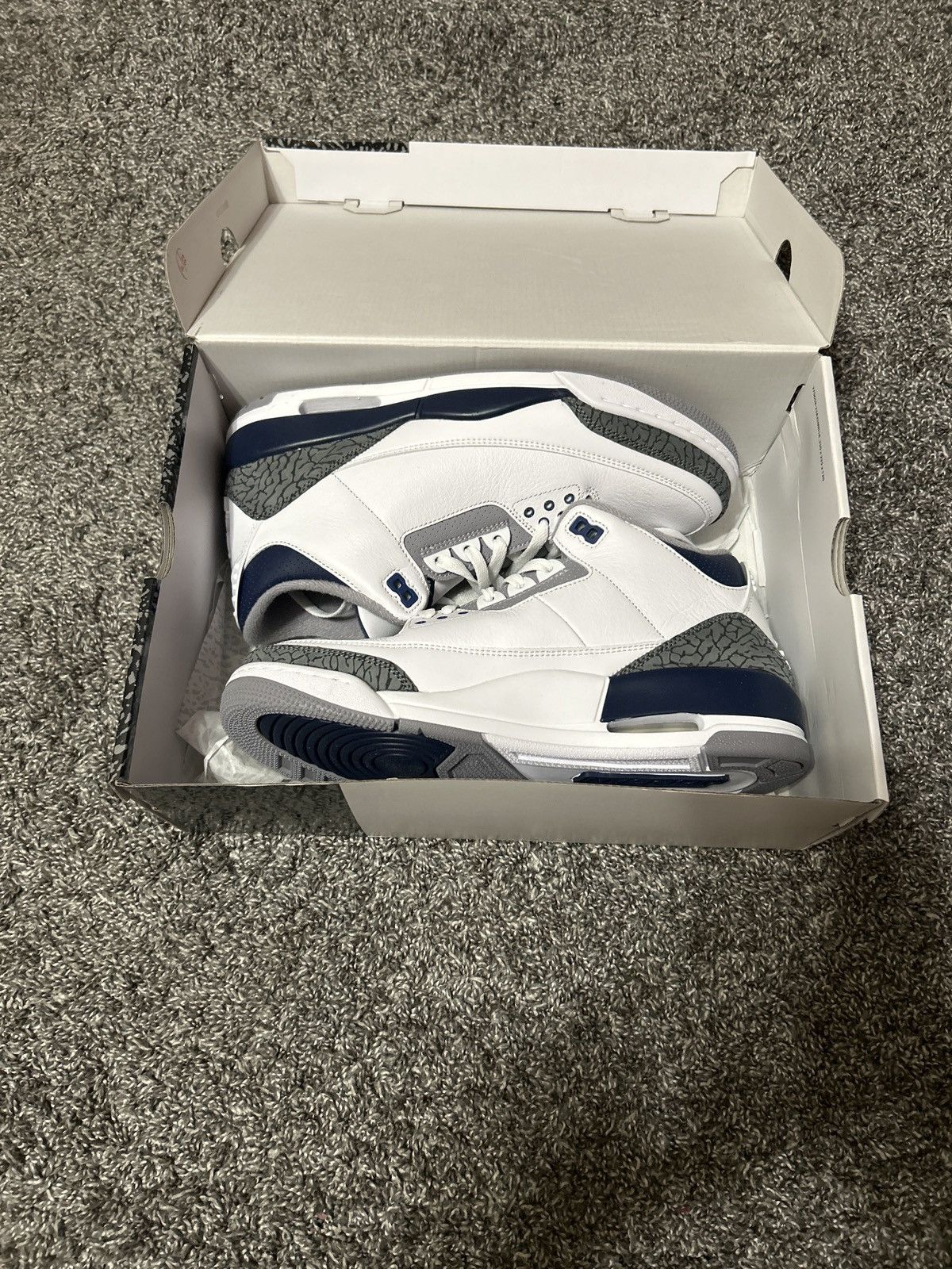 image of Jordan Brand 3 Midnight Navy Shoes in Blue, Men's (Size 10)