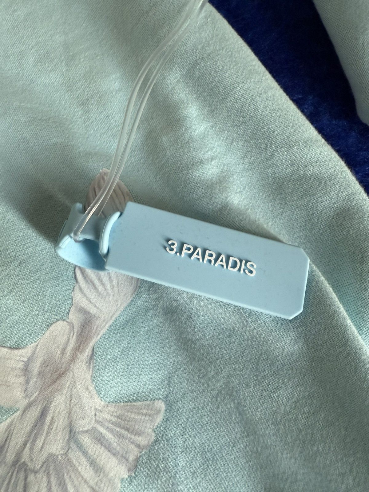 3.PARADIS 3.Paradis Doves Hoodie Light Blue - Size L - New with tag Size US L / EU 52-54 / 3 - 4 Thumbnail