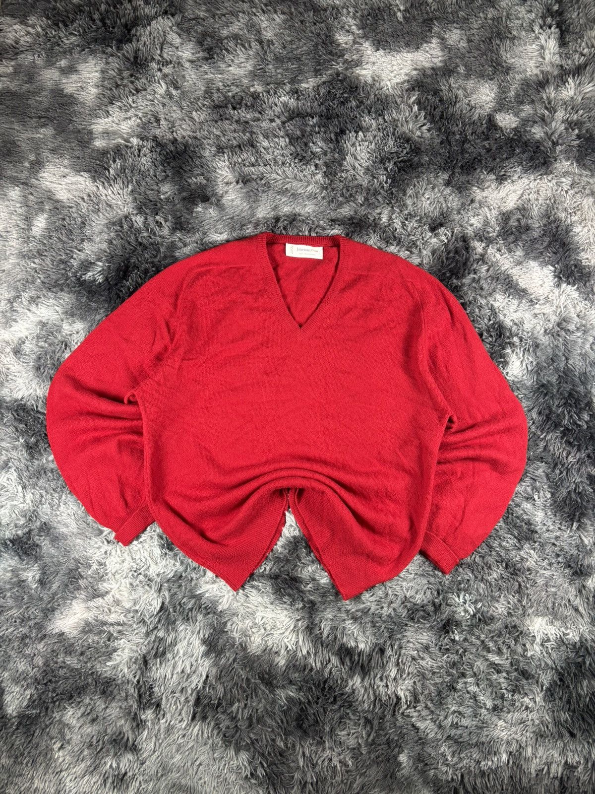 Johnstons Of Elgin Johnstons of Elgin V-Neck Lambswool Sweater Made in Scotland Size US L / EU 52-54 / 3 - 1 Thumbnail