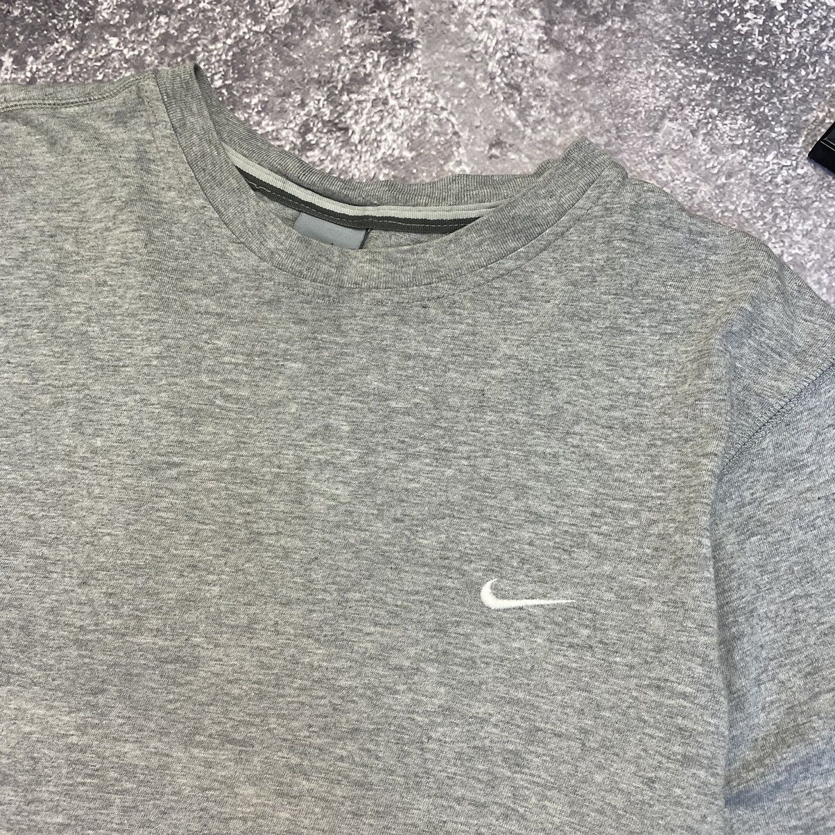 Vintage Vintage Nike Small Swoosh Grey Basic Drill tee Size US M / EU 48-50 / 2 - 3 Thumbnail
