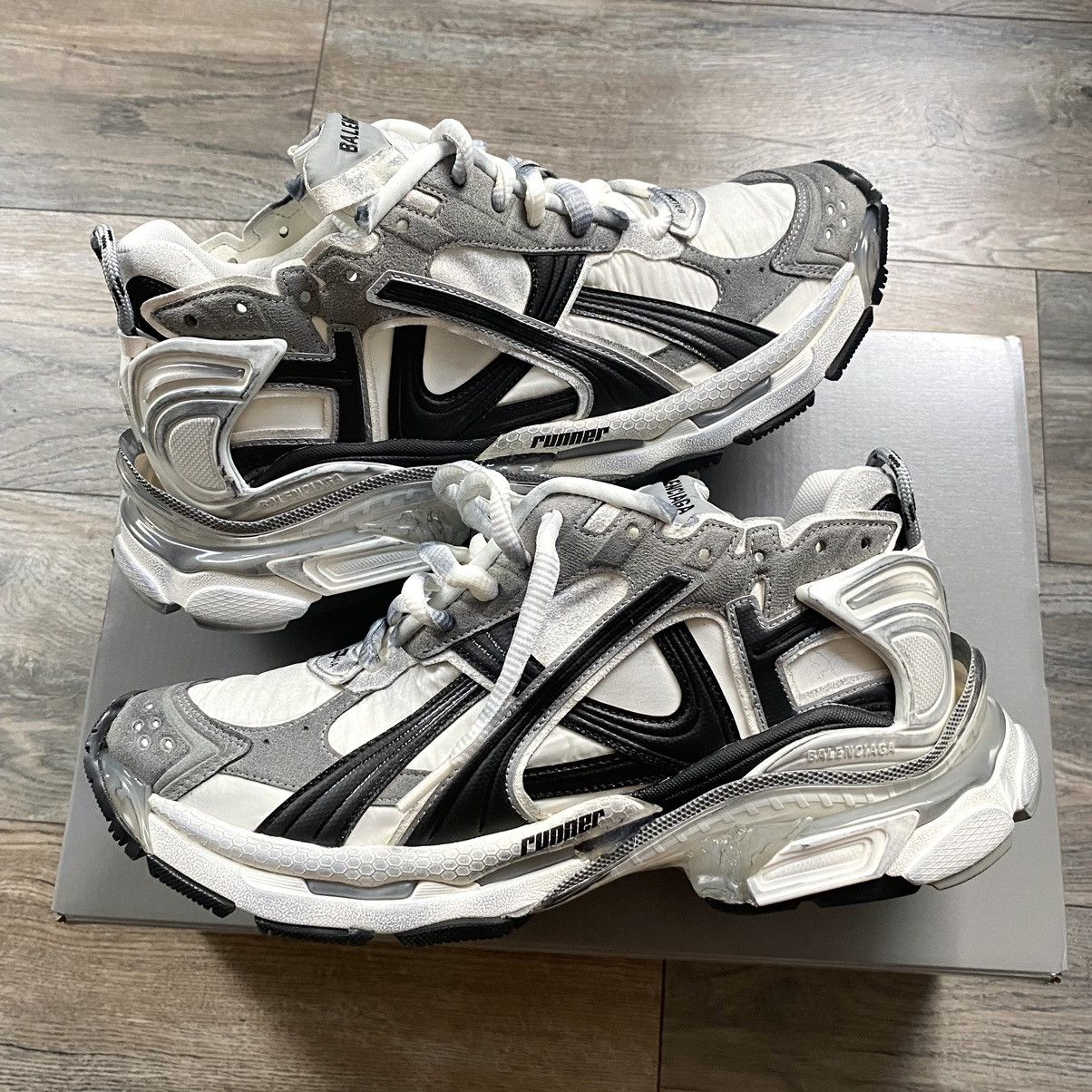 Balenciaga × Designer × Streetwear Balenciaga Runner White