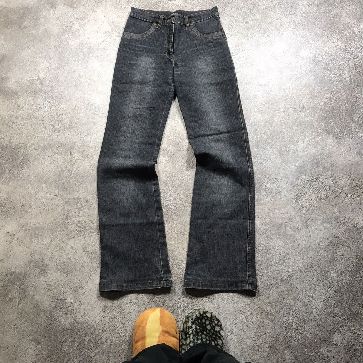 Vintage Vintage Y2K Baggy Flared Distressed Jeans Streetwear Logo 28 Size 28" / US 6 / IT 42 - 2 Thumbnail