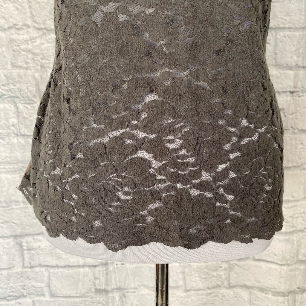 Hollister Hollister women S lace front short sleeve scoopneck top w/po Size S / US 4 / IT 40 - 4 Thumbnail