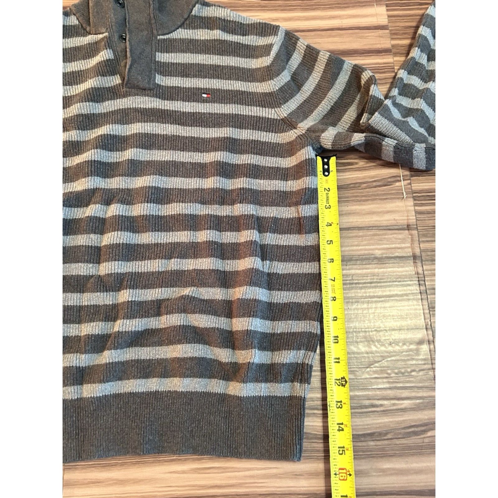Tommy Hilfiger Tommy Hilfiger Sweater Mens L Gray Mock Neck 1/4 Button Pullover Knit Cotton Solid Classic Pullover Mens Size US L / EU 52-54 / 3 - 4 Thumbnail