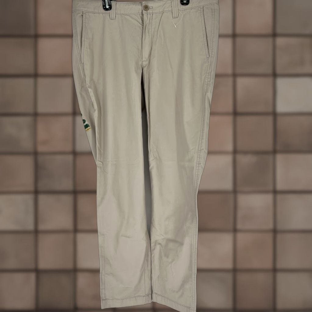 Vintage L.L. Bean Men's Signature Slim Straight Fit Chino Pants Khaki Beige Cotton Size 38x34 Mens Slim Straight Chino Pants 38 Beig e? Size US 38 / EU 54 - 1 Thumbnail