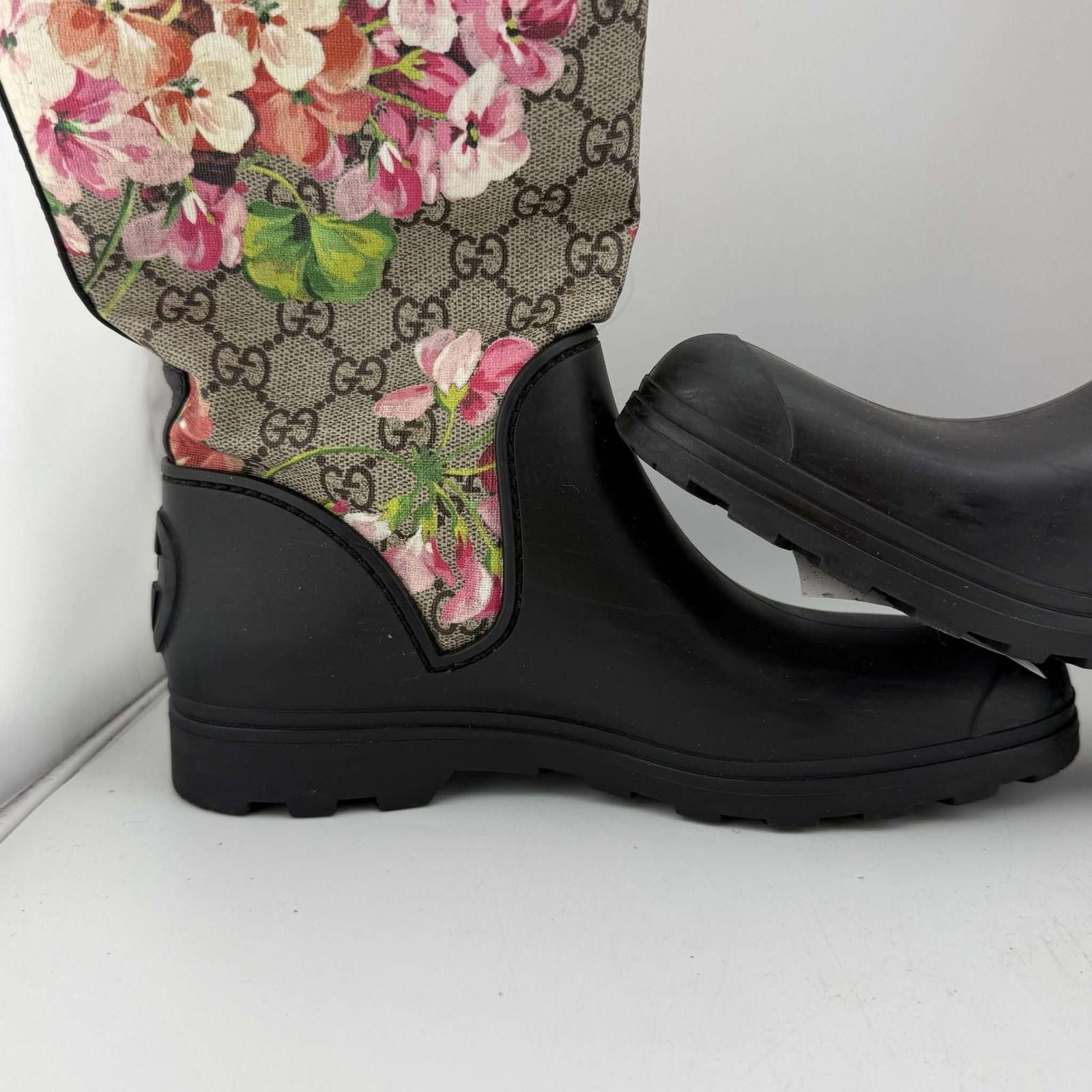 Gucci Gucci Floral Bloom Rubber Rain Boots 36EU Used No Box Size US 6 / EU 39 - 8 Thumbnail