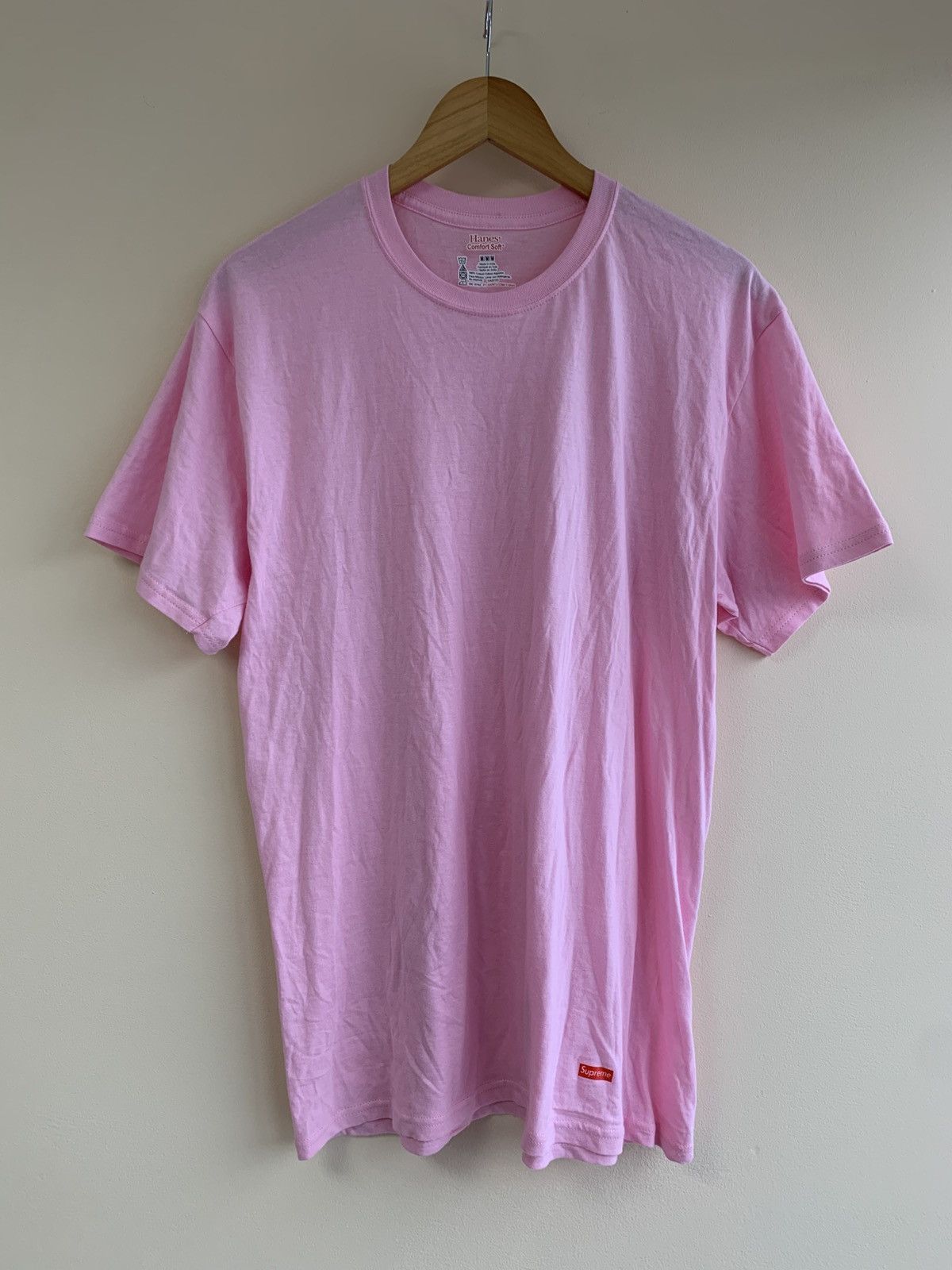 Supreme Supreme x Hanes Comfort Pink Tee , size M Size US M / EU 48-50 / 2 - 1 Thumbnail