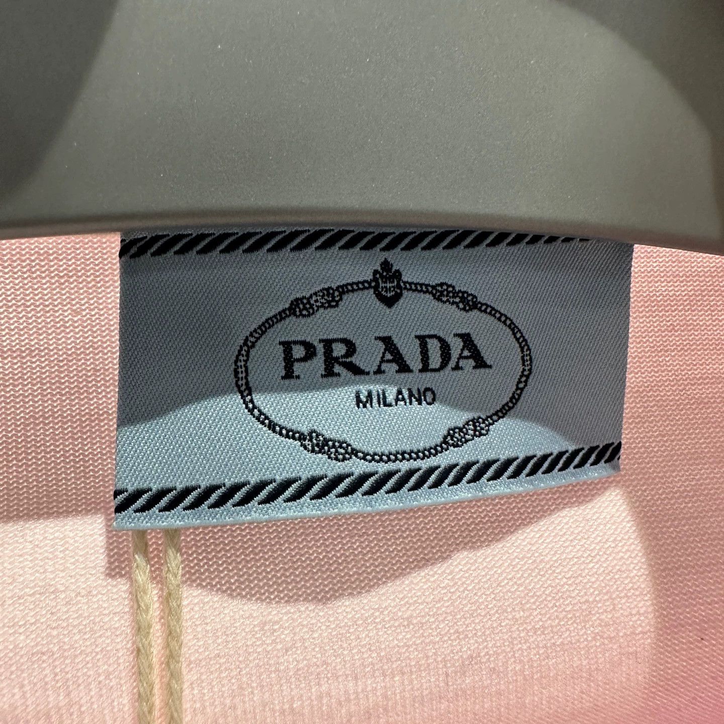 Prada Prada apr654 Embroidered Slogan Polo LS XS Size XS / US 0-2 / IT 36-38 - 3 Thumbnail