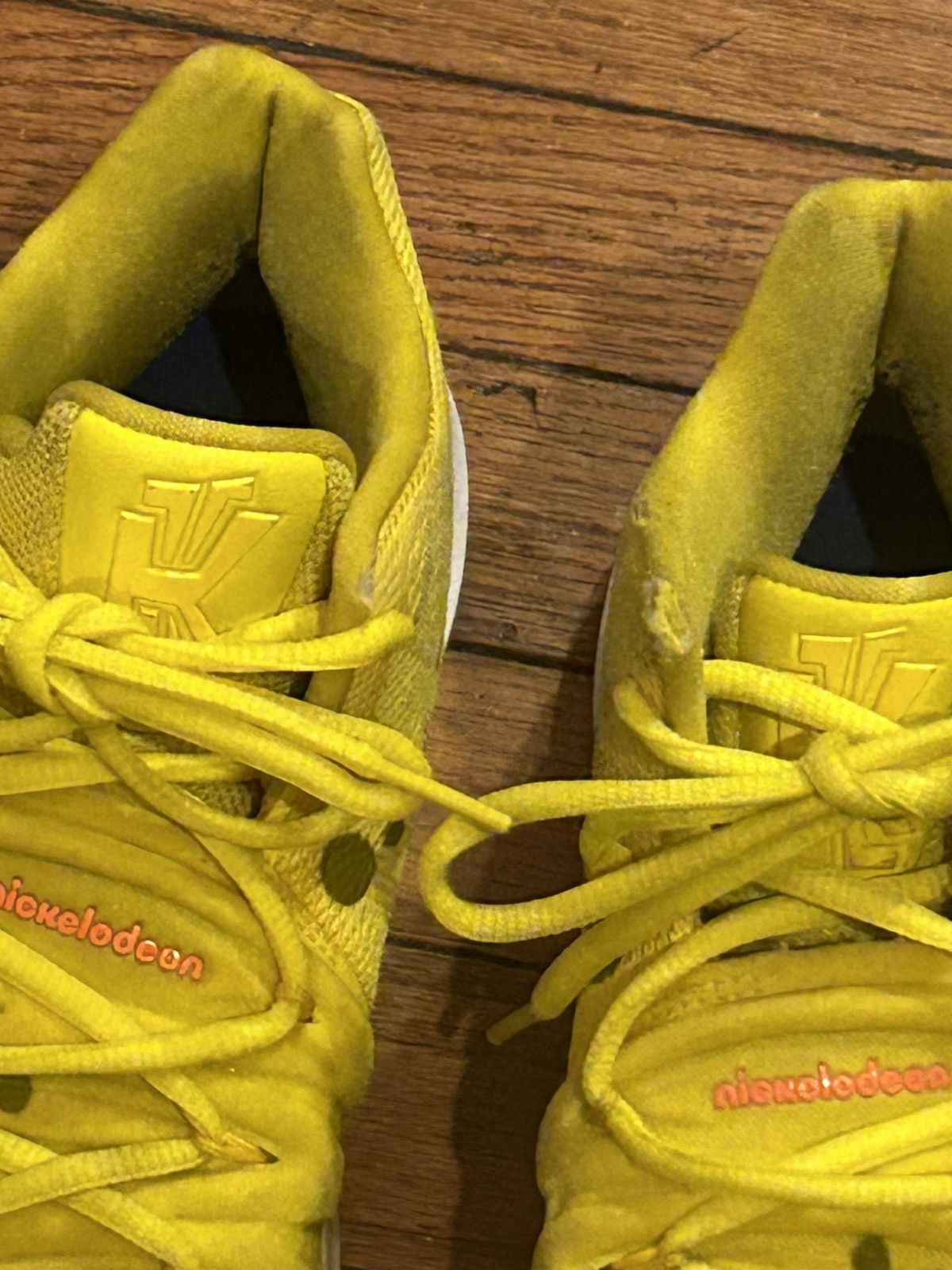 Nike Nike SpongeBob SquarePants x Kyrie 5 Size US 7.5 / EU 40-41 - 8 Thumbnail