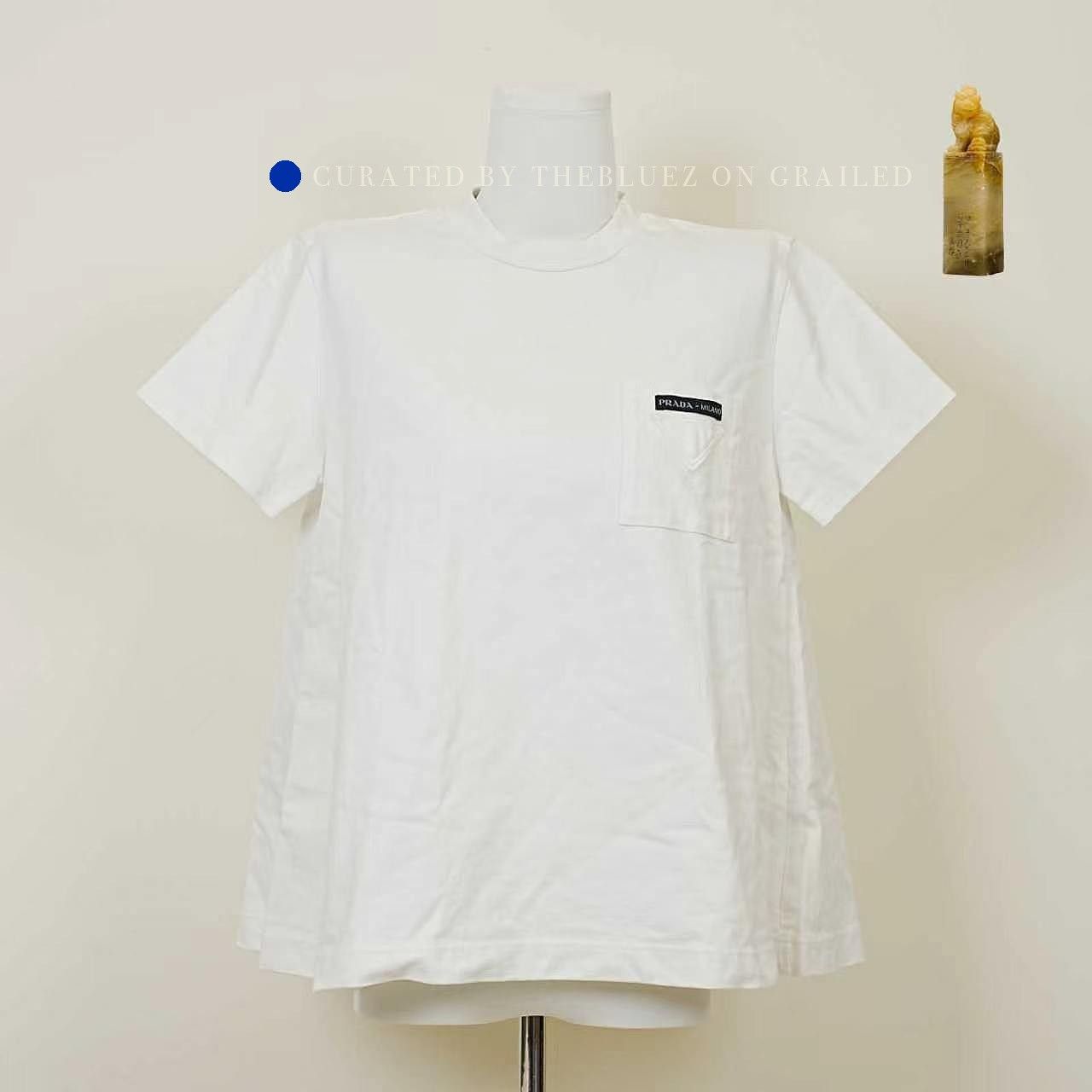 Prada Logo Pocket T-Shirt in White Size US S / EU 44-46 / 1 - 1 Thumbnail