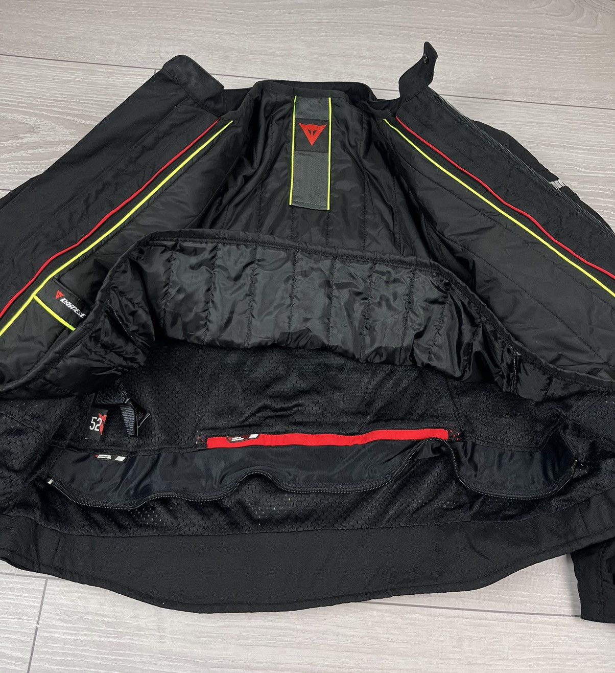 Dainese Dainese Vito Rossi Motorcycle Black Protection Jacket Size US L / EU 52-54 / 3 - 11 Thumbnail