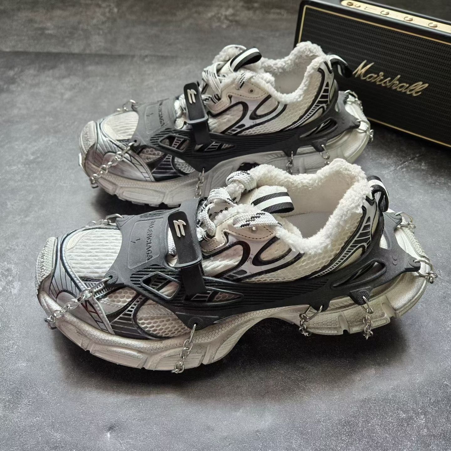 Balenciaga Balenciaga 3XL Ski Crampon Chain Fleece Dad Shoes Size US 9 / EU 42 - 1 Thumbnail
