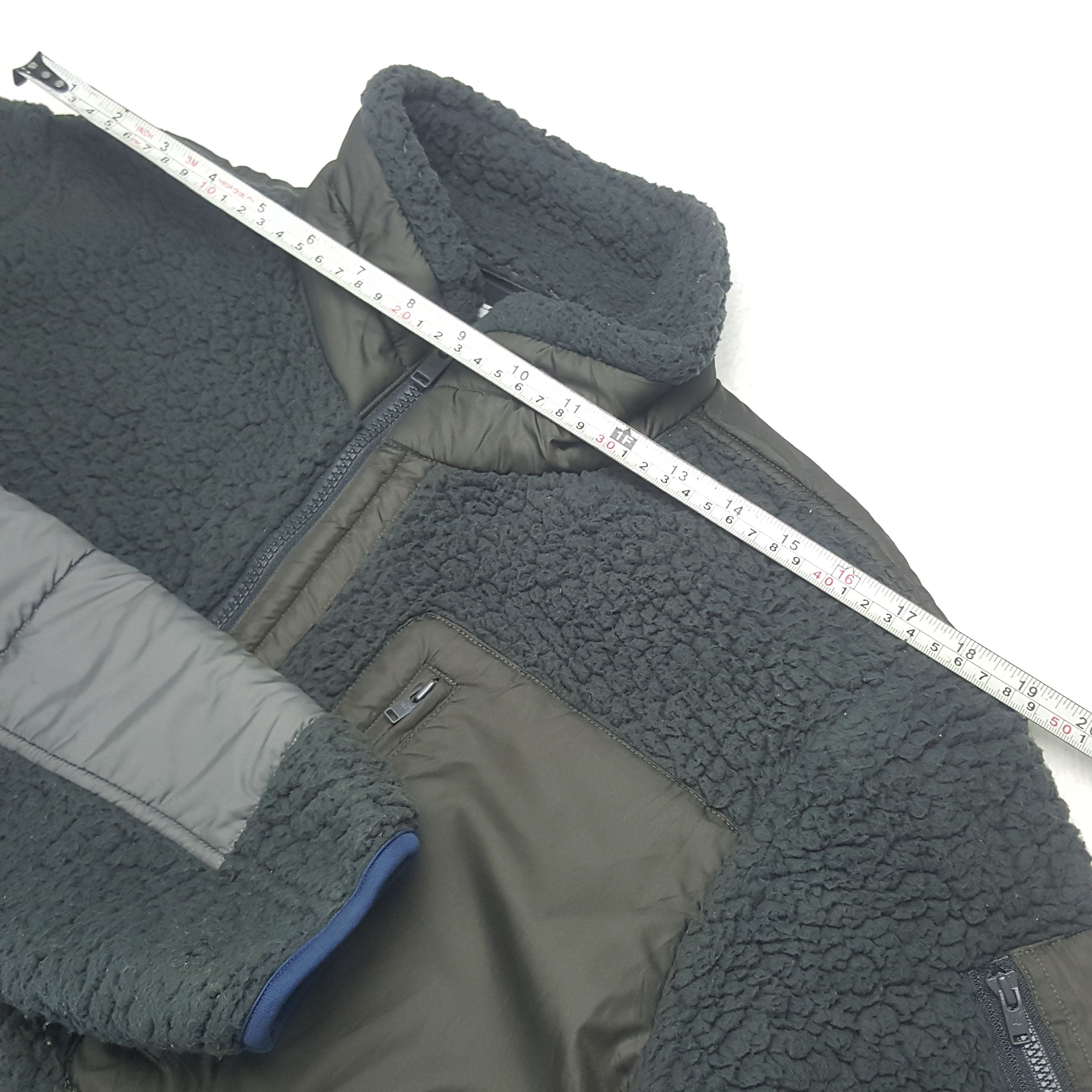 Jun Takahashi × Undercover × Uniqlo Vintage Uniqlo Undercover Custom Big U Sherpa Jacket Size US S / EU 44-46 / 1 - 6 Thumbnail