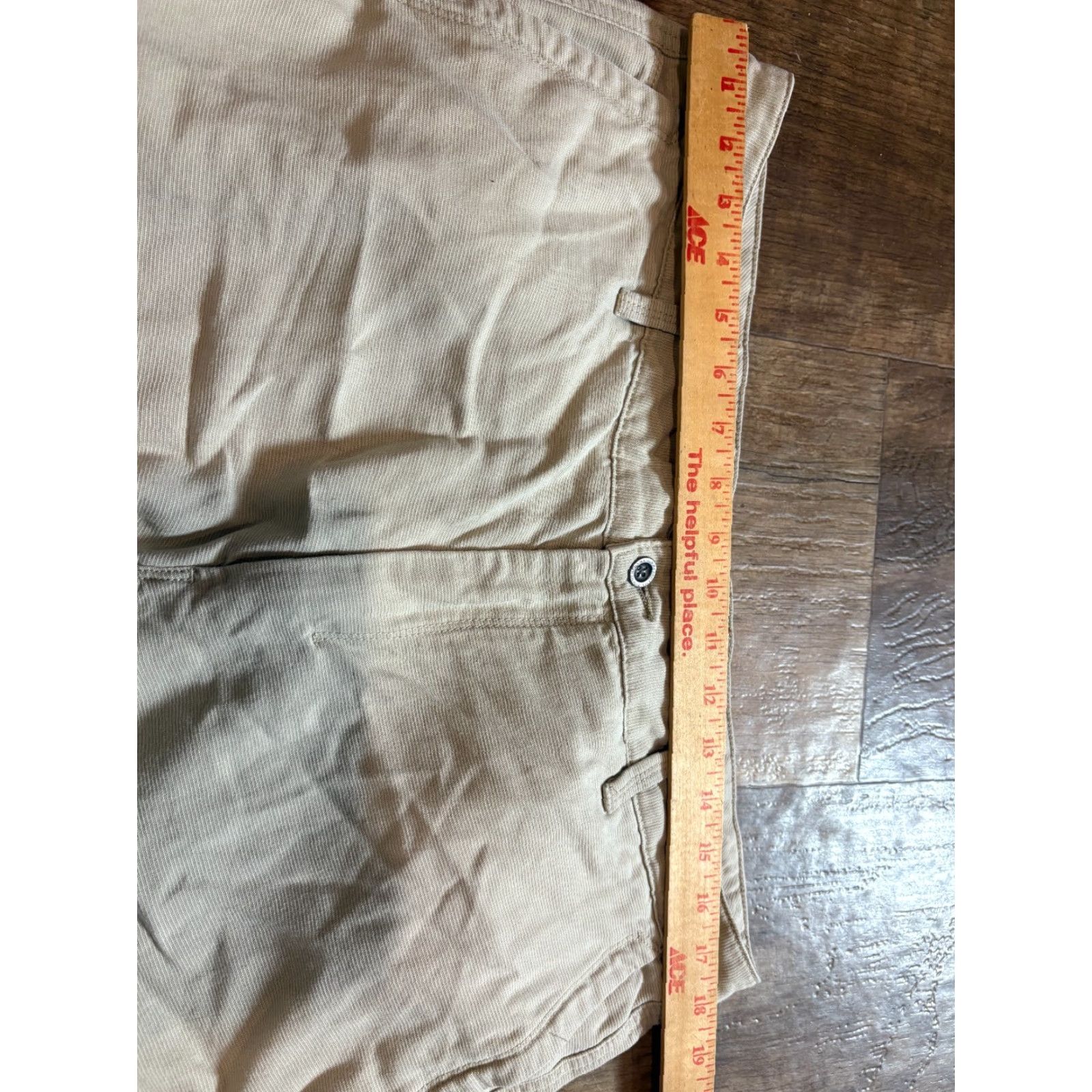 Tommy Bahama Tommy Bahama Shorts Mens 36 Beige Tencel Cotton Blend Flat Front Pockets Zipper Logo Classic Beach Tropical Lightweight Casual Summer Size US 36 / EU 52 - 3 Thumbnail