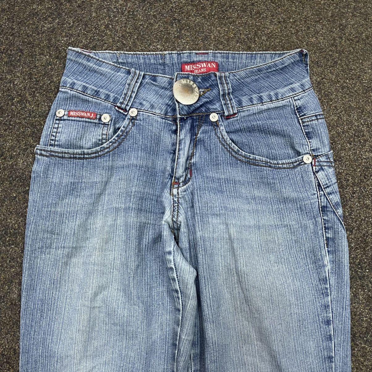 Vintage Vintage Y2K Flared Bootcut Jeans Light Wash Thrashed Indie Size 32" / US 10 / IT 46 - 4 Thumbnail